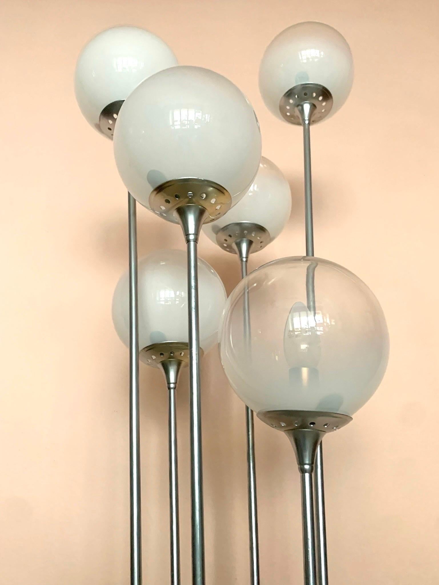 A rare MidCentury Floor Lamp model Alberello, designed and produced by Stilnovo in the 1950s. Made in Italy. 