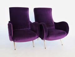 Fauteuils italiens du milieu du siècle en velours souple violet et laiton, années 1950
