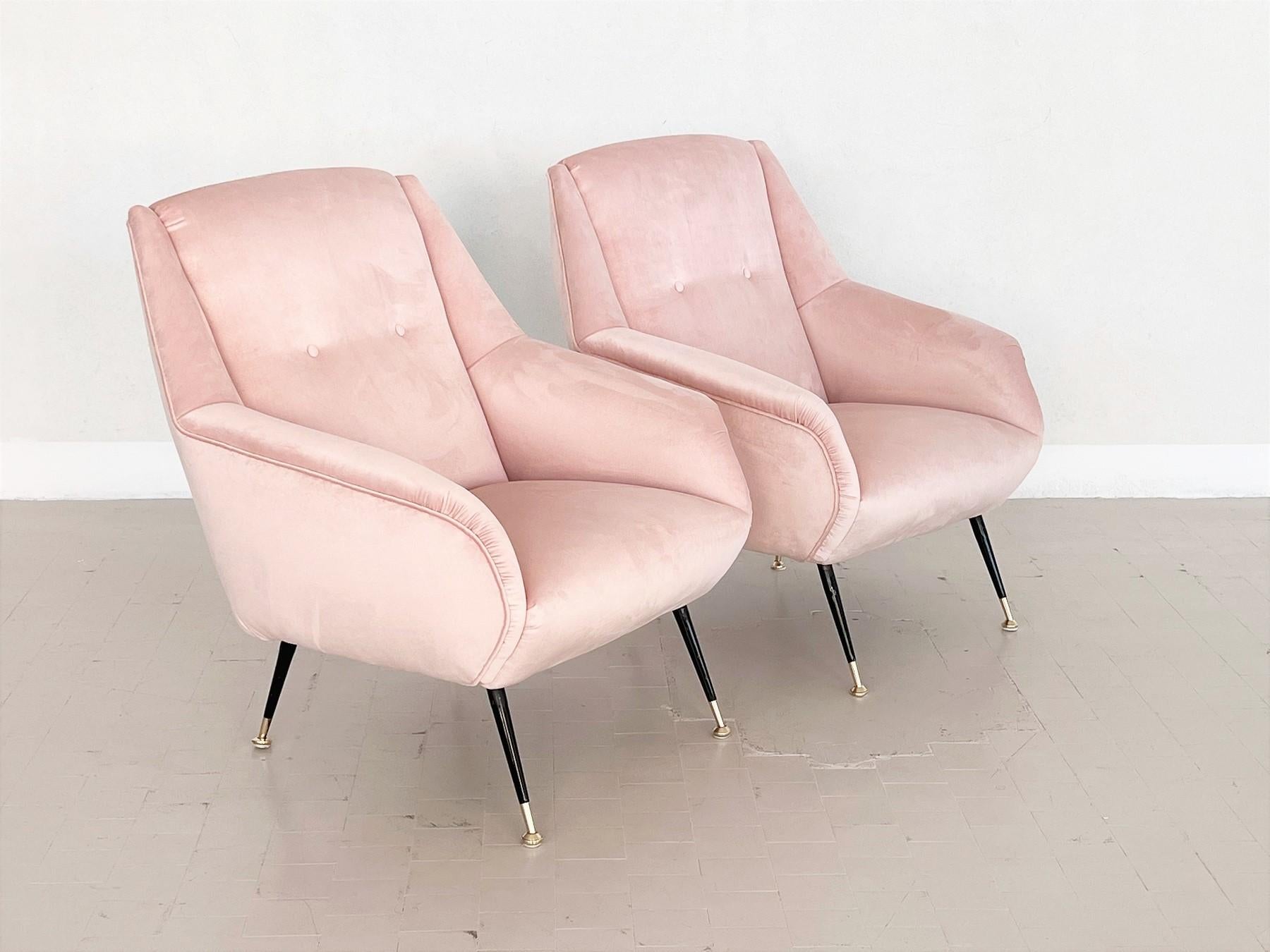 Italian Midcentury Armchairs in Soft Pink Velvet and Brass Tips, 1950s For Sale 8