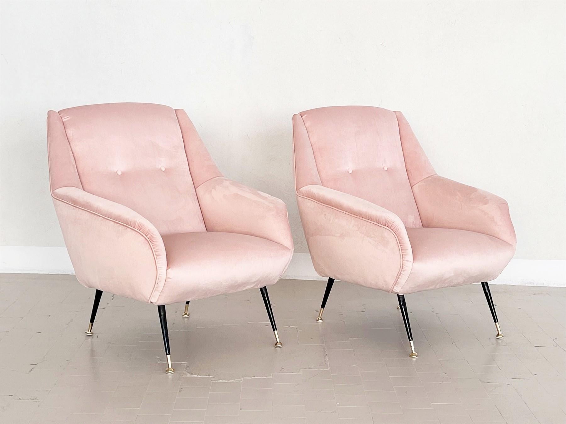 Italian Midcentury Armchairs in Soft Pink Velvet and Brass Tips, 1950s For Sale 10