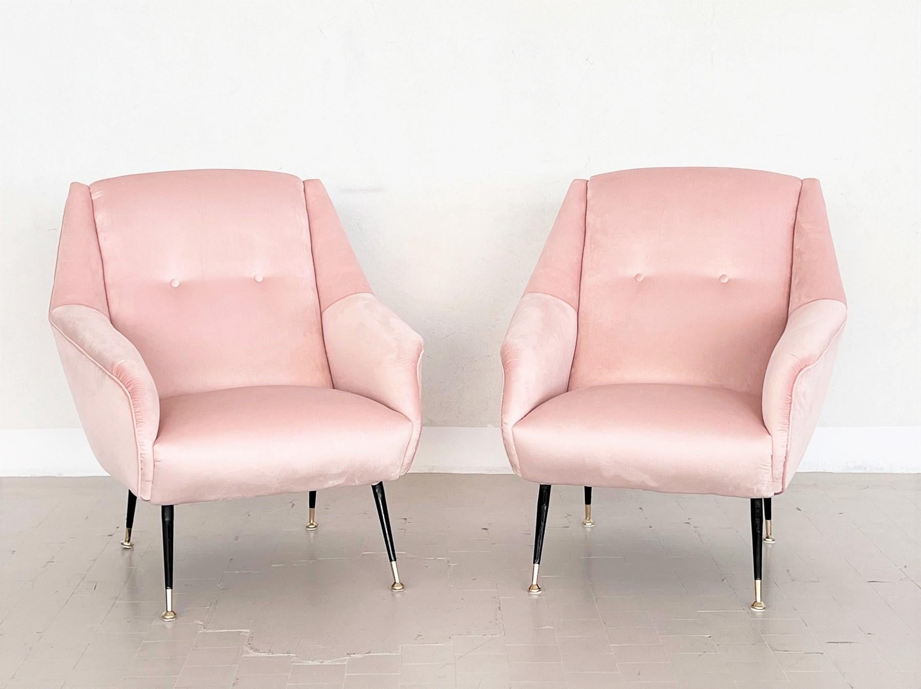 Mid-Century Modern Italian Midcentury Armchairs in Soft Pink Velvet and Brass Tips, 1950s For Sale