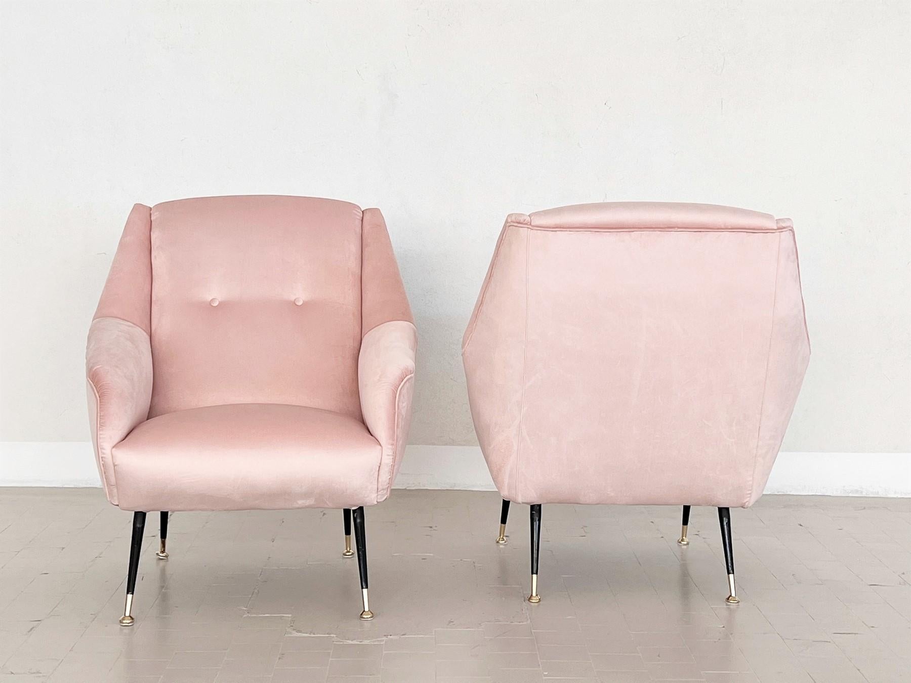Italian Midcentury Armchairs in Soft Pink Velvet and Brass Tips, 1950s For Sale 3