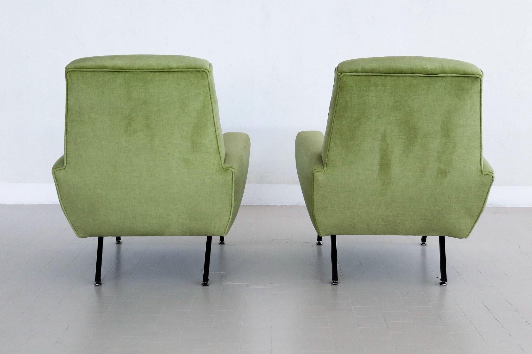 Italian Midcentury Armchairs Re-Upholstered in Green Velvet, 1960s For Sale 4