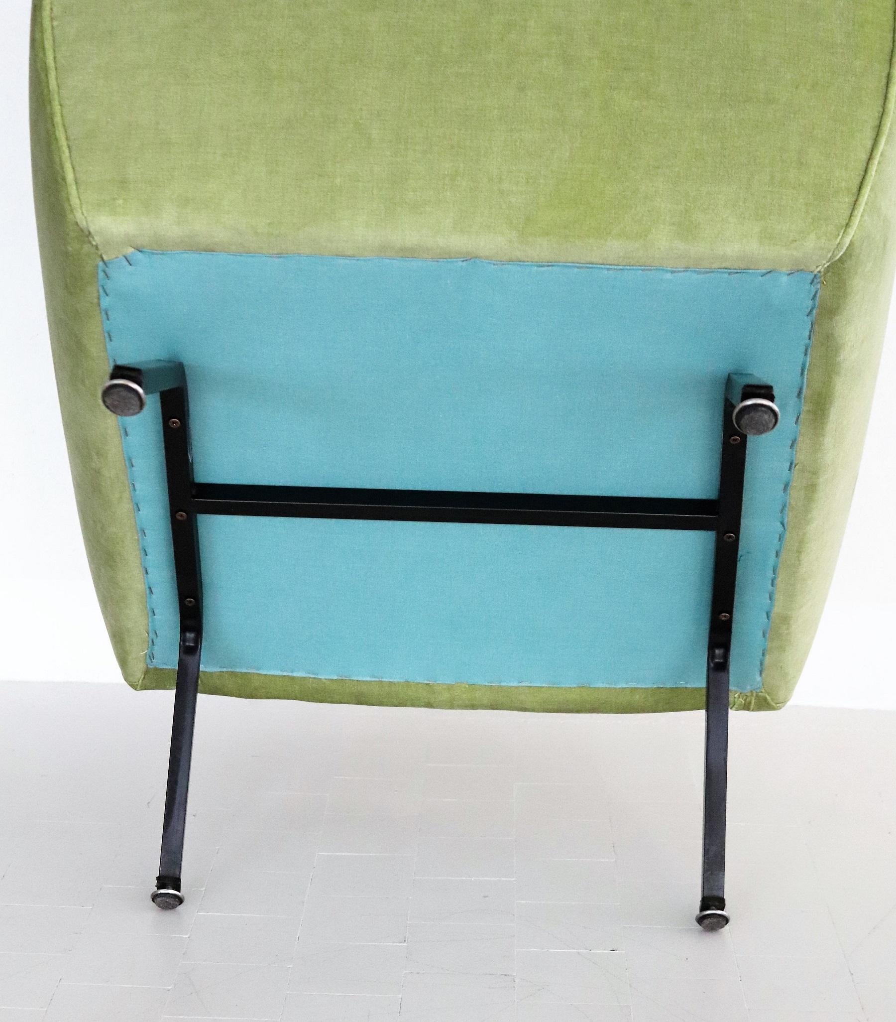 Italian Midcentury Armchairs Re-Upholstered in Green Velvet, 1960s For Sale 9
