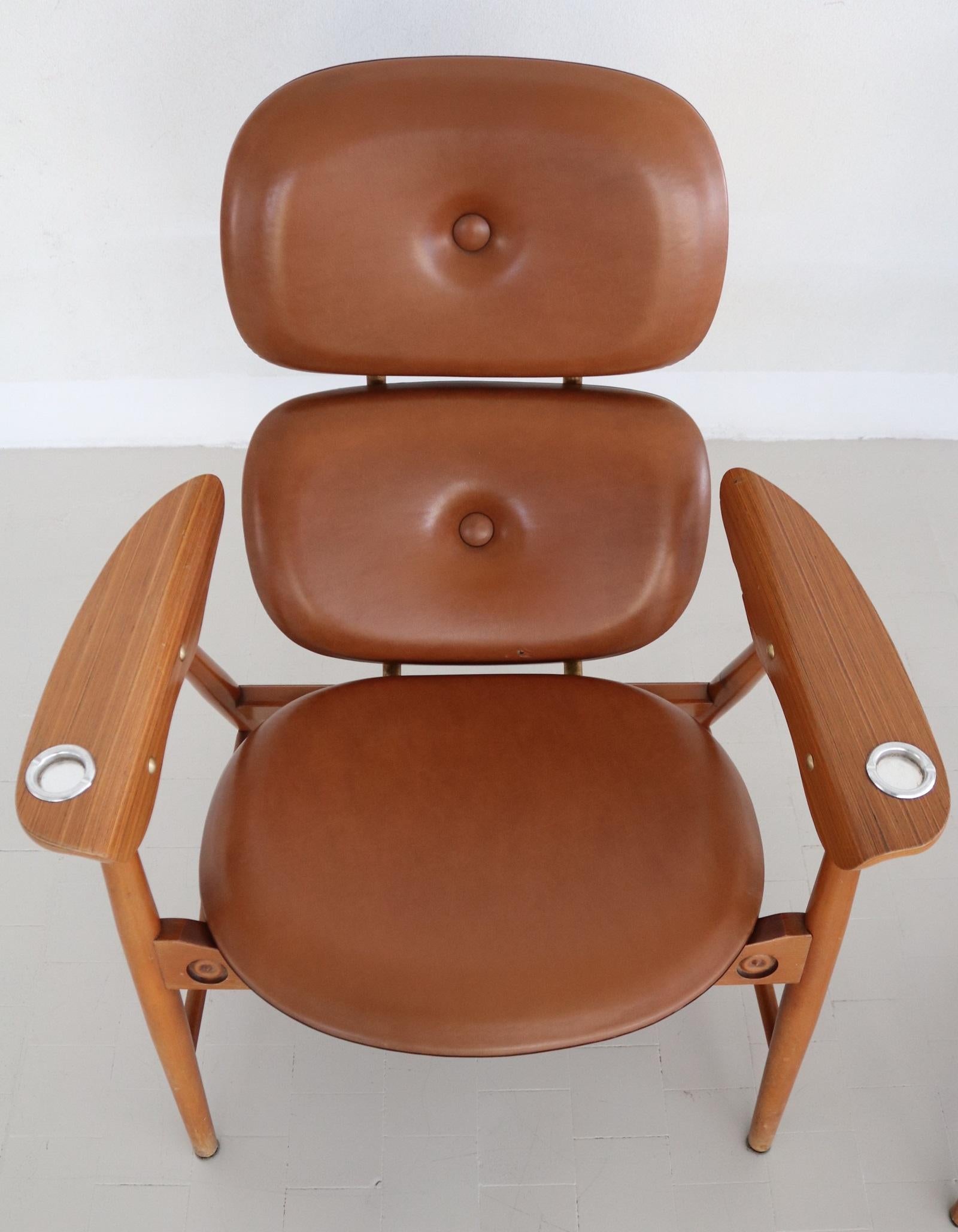 Italian Midcentury Armchairs with Ashtrays by Poltronova, 1960s 4