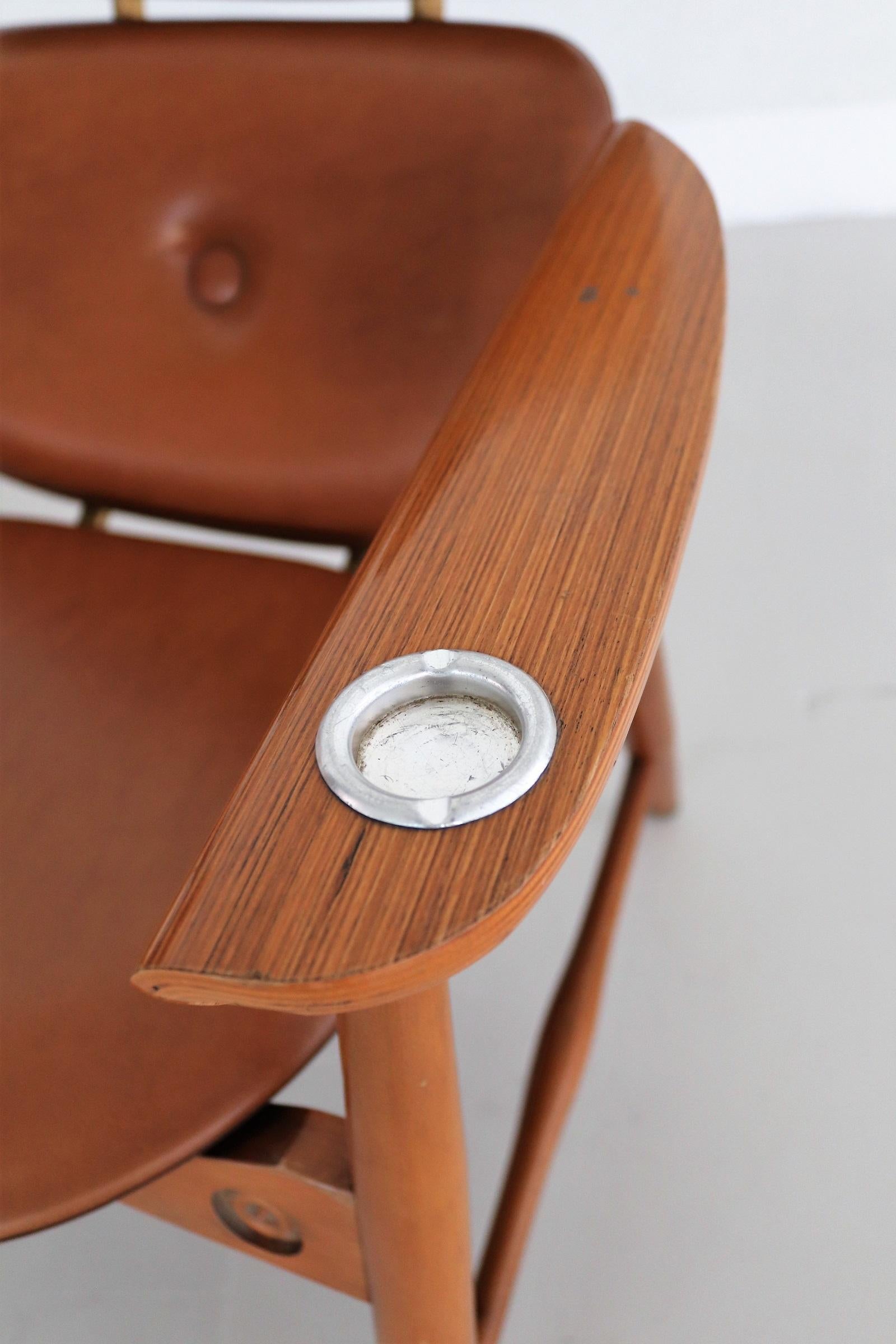 Italian Midcentury Armchairs with Ashtrays by Poltronova, 1960s 1