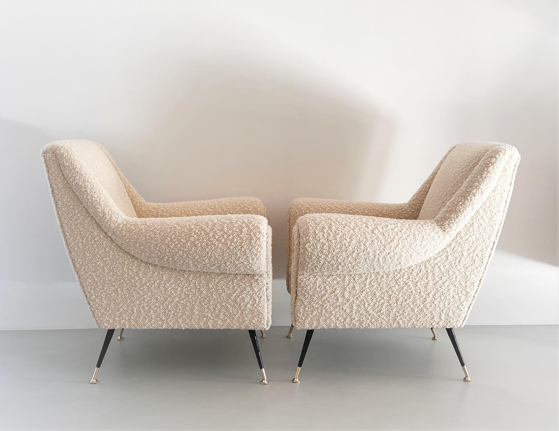 Italian Midcentury Armchairs with new Bouclé Upholstery and Brass Feet, 1970s 1