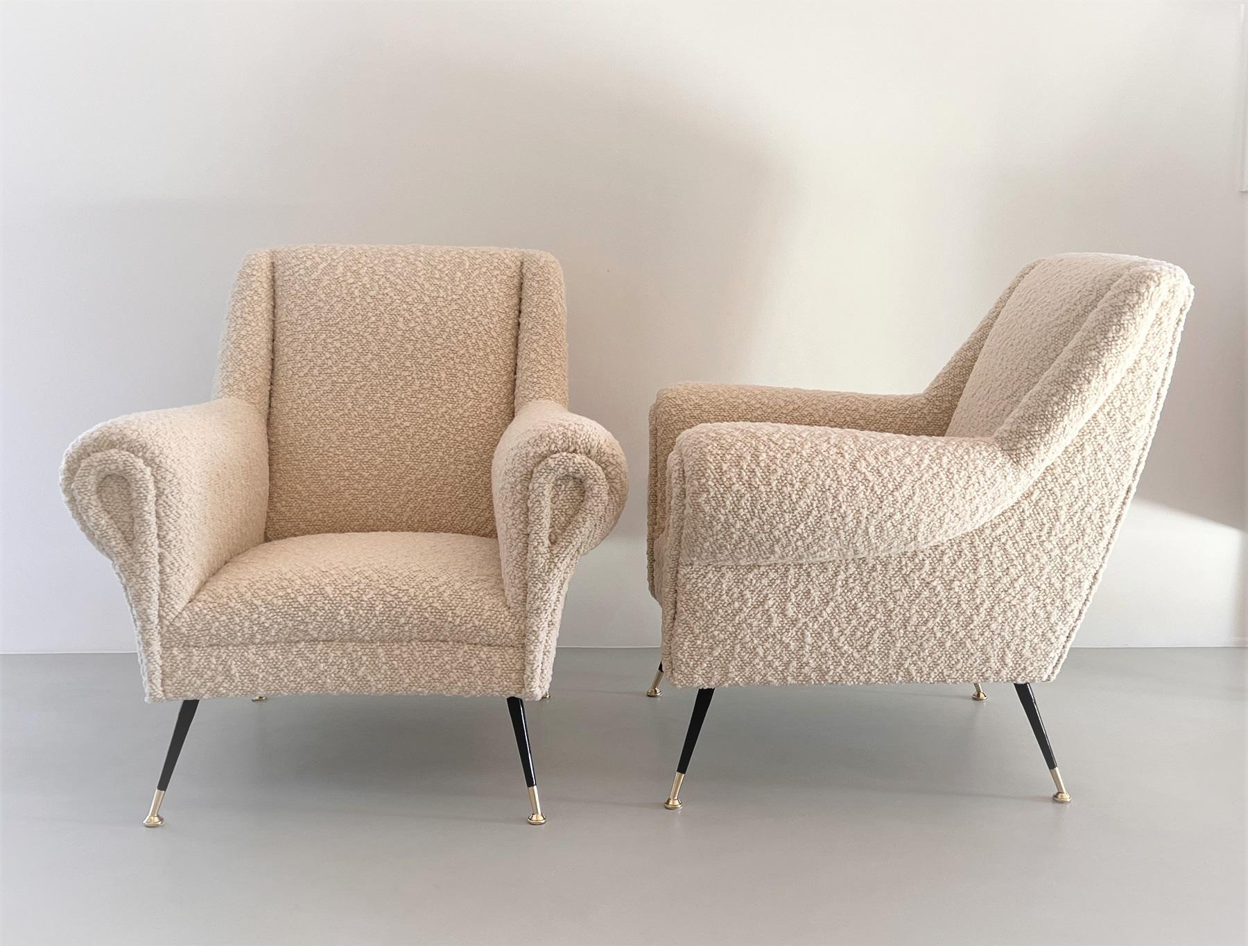 Italian Midcentury Armchairs with new Bouclé Upholstery and Brass Feet, 1970s 3