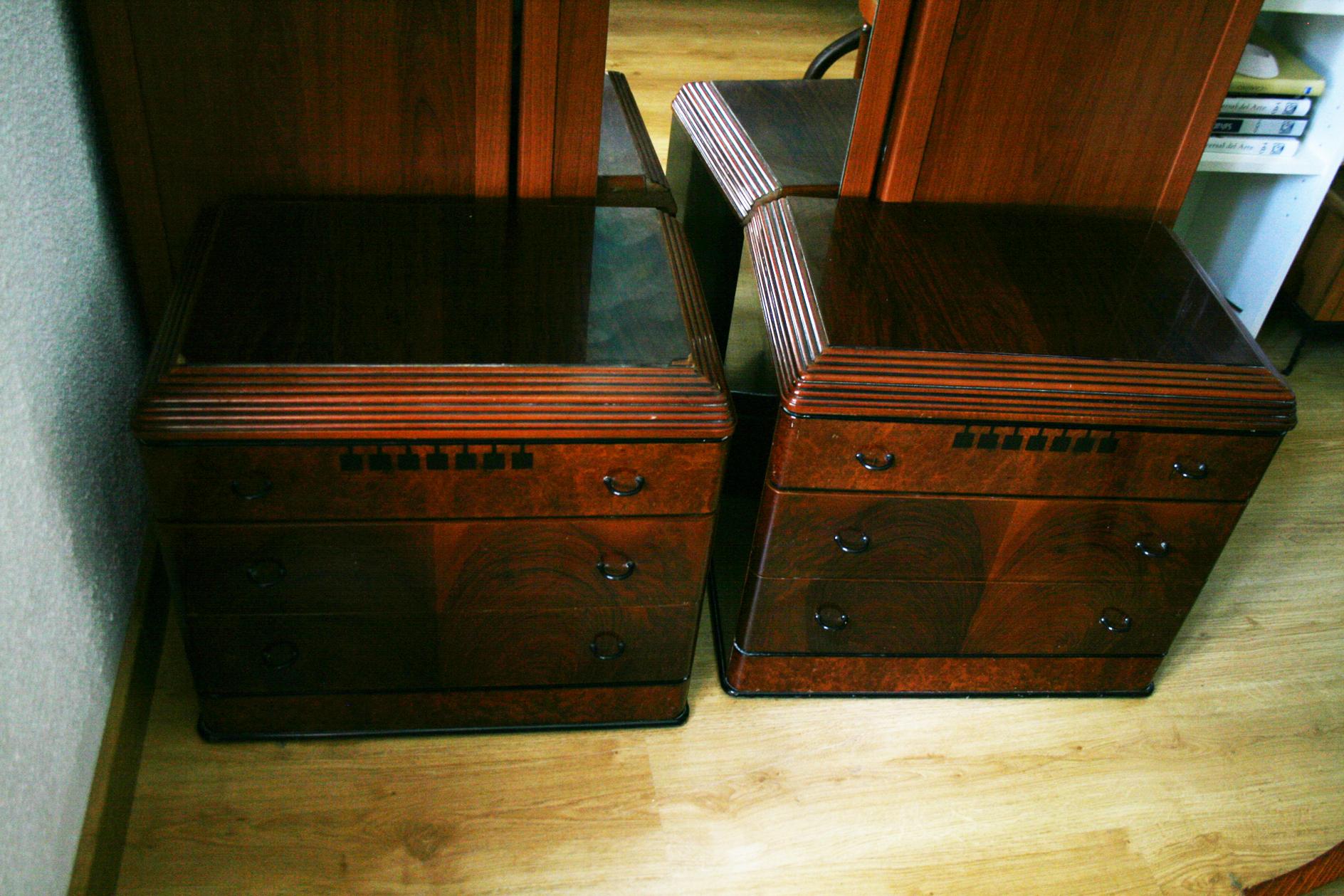  Art Deco Pair of Nightstands or Bedside Tables.Italy 9