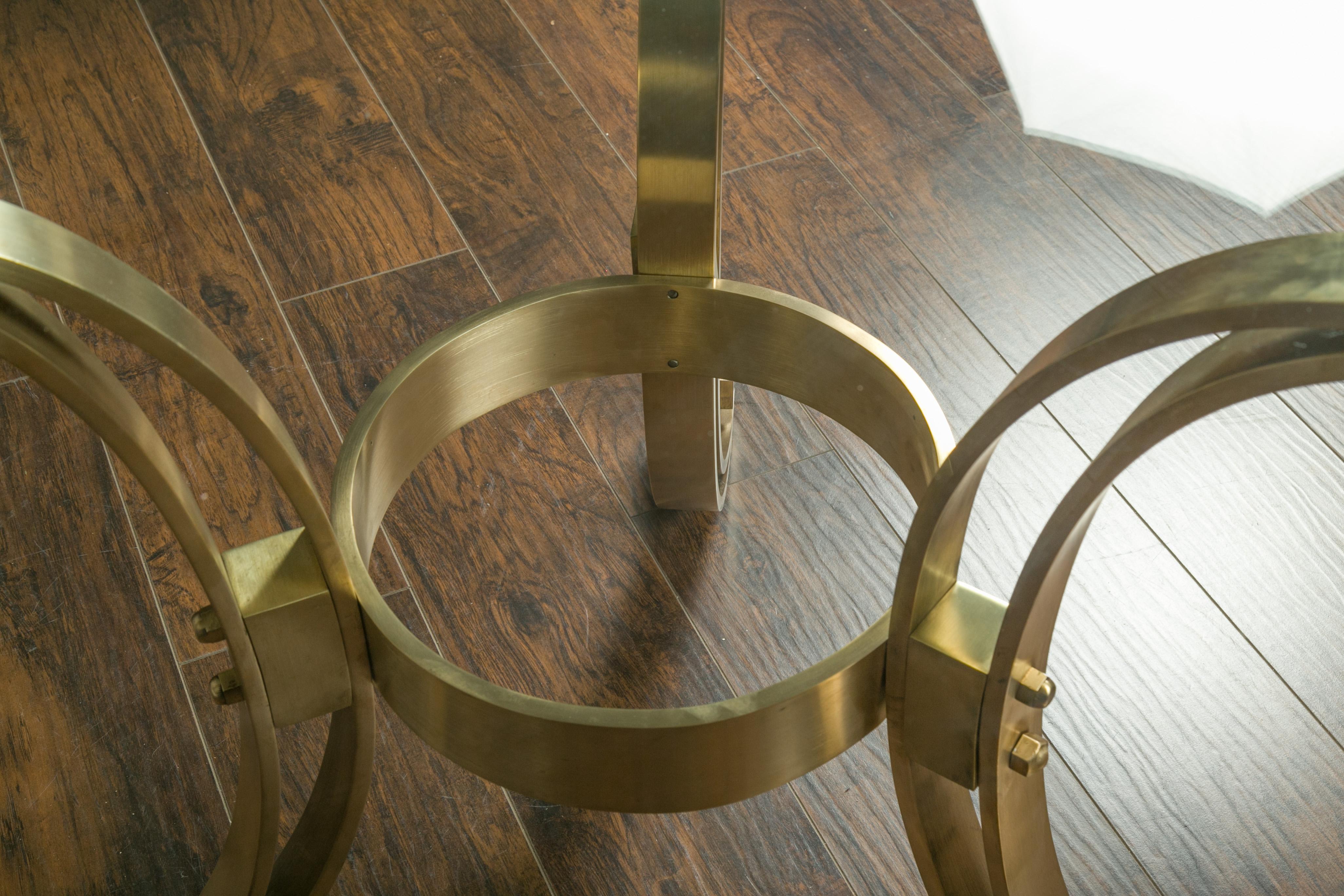 Tavolo da centro in bronzo in stile Art Deco del Medioevo italiano con piano in vetro in vendita 4