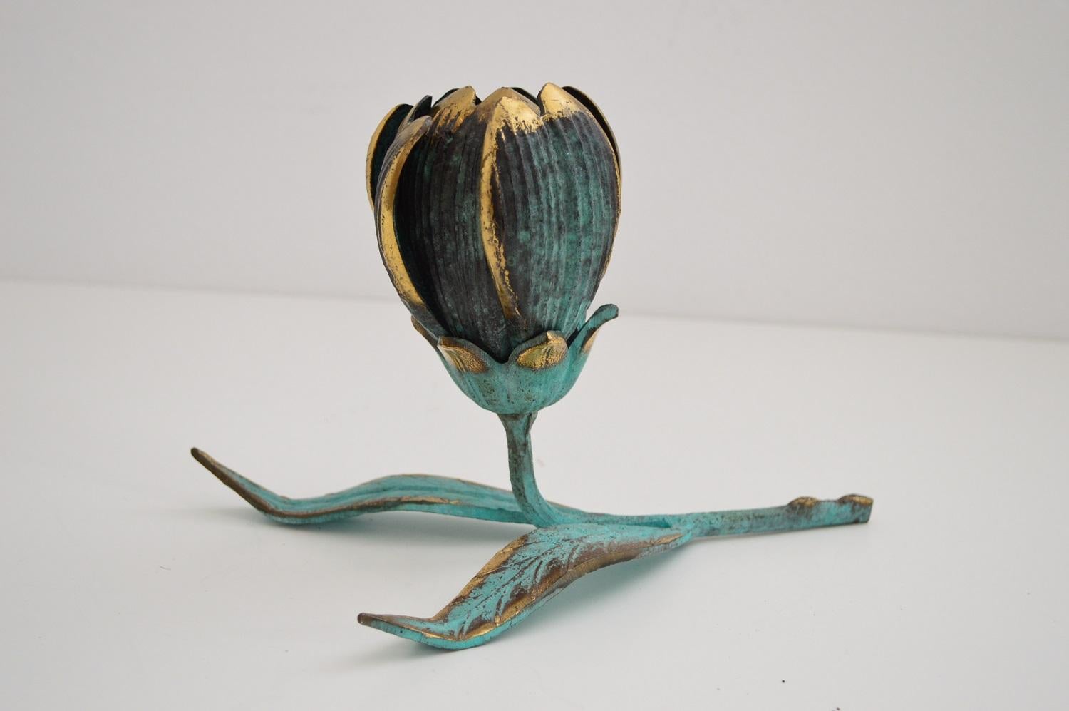 Mid-20th Century Italian Midcentury Ashtray in Flower Shape in Brass with Petal Ashtrays , 1950s