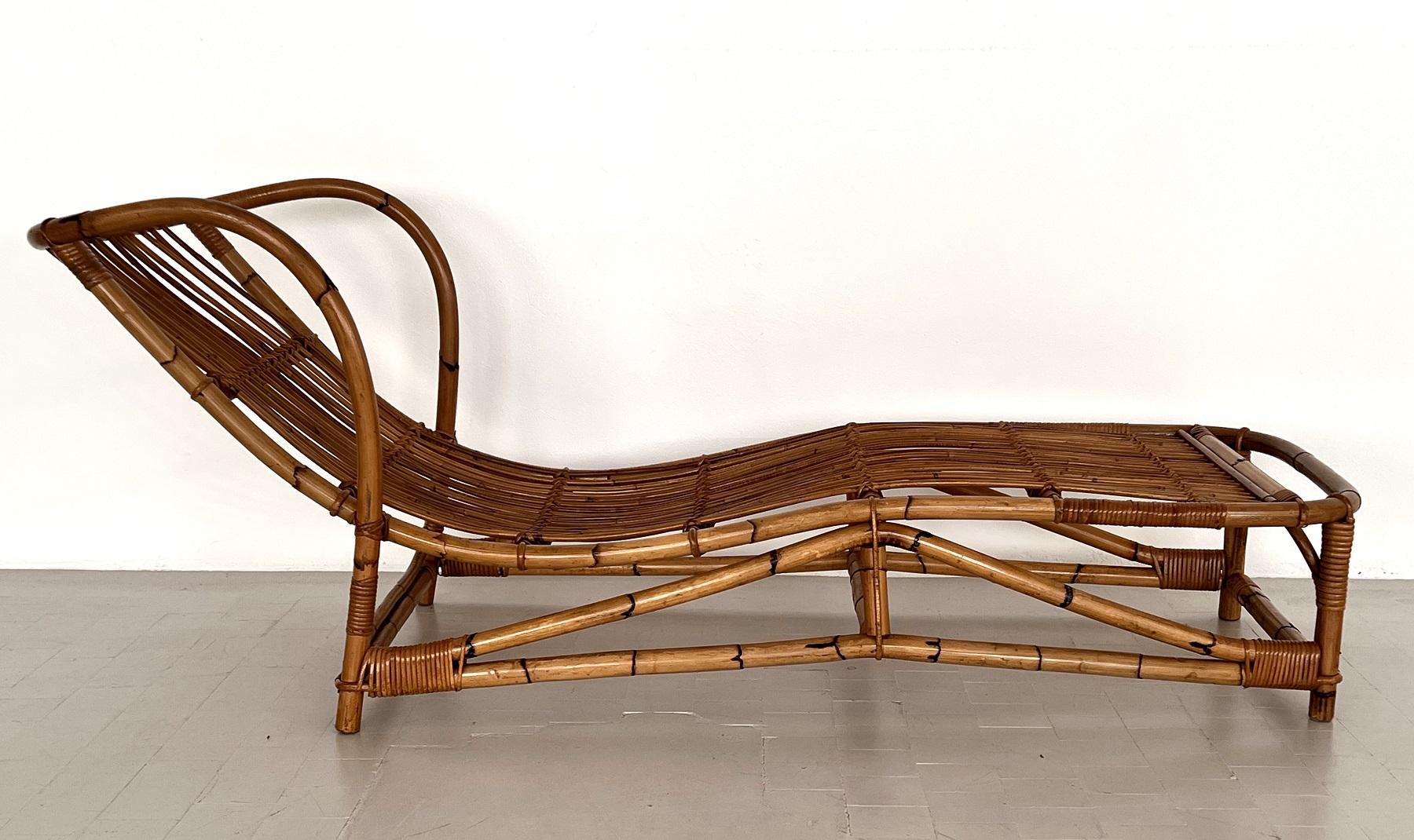 Hand-Crafted Italian Midcentury Organic Bamboo Daybed or Sunbed For Sale