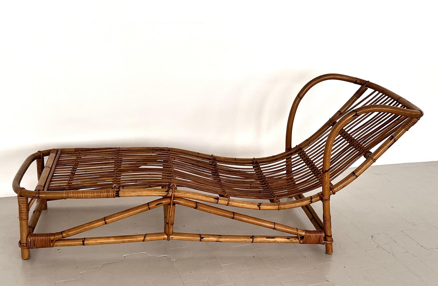 20th Century Italian Midcentury Organic Bamboo Daybed or Sunbed For Sale