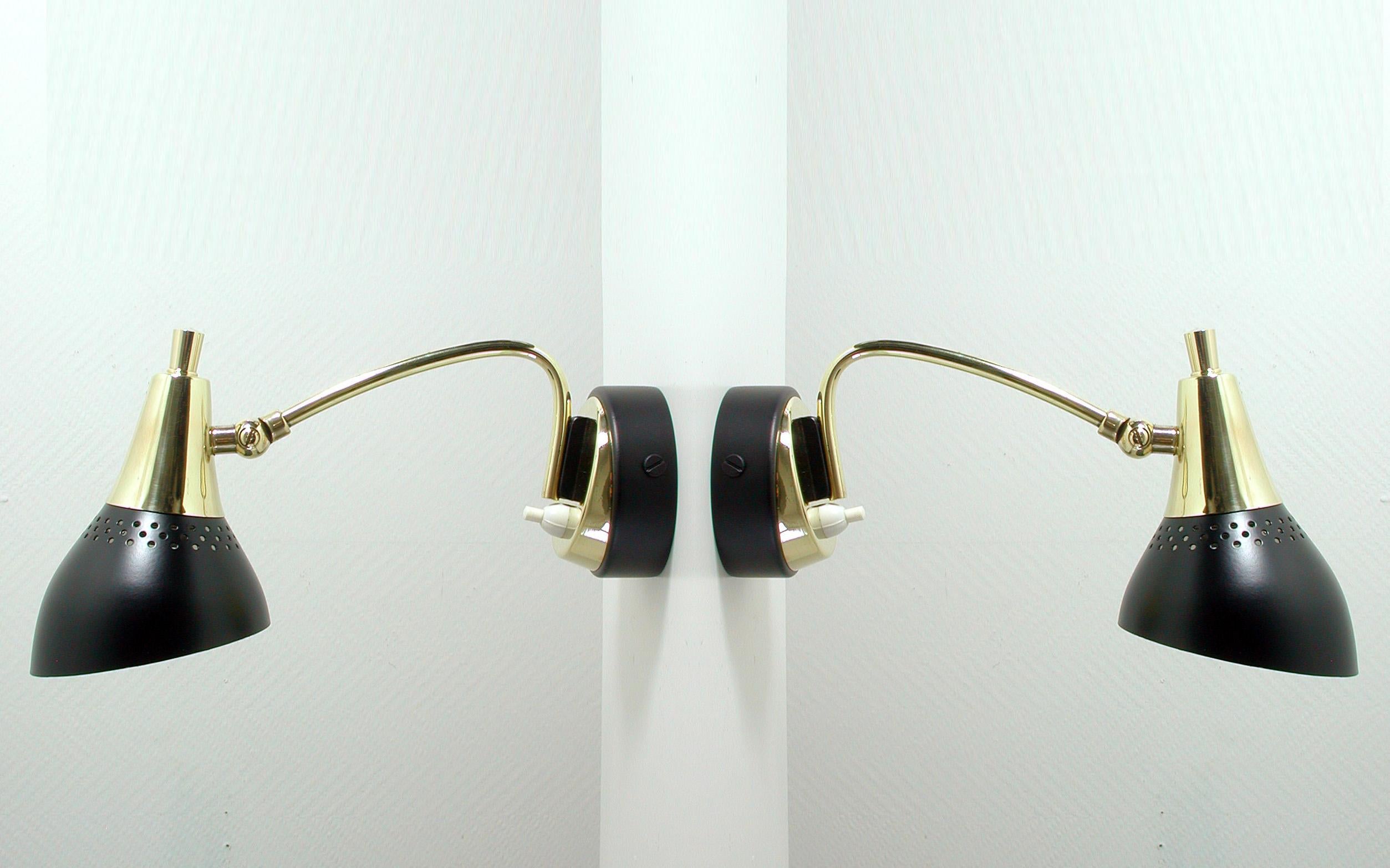 Lacquered Italian Midcentury Black and Brass Sputnik Sconces Wall Lights, 1950s