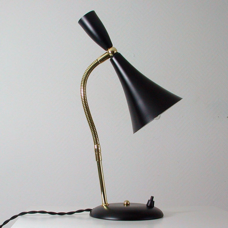 Italian Midcentury Black and Brass Sputnik Table Lamp, 1950s In Good Condition For Sale In Nümbrecht, NRW