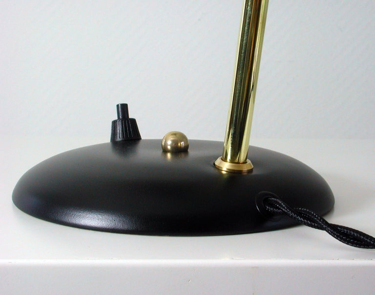 Italian Midcentury Black and Brass Sputnik Table Lamp, 1950s For Sale 1