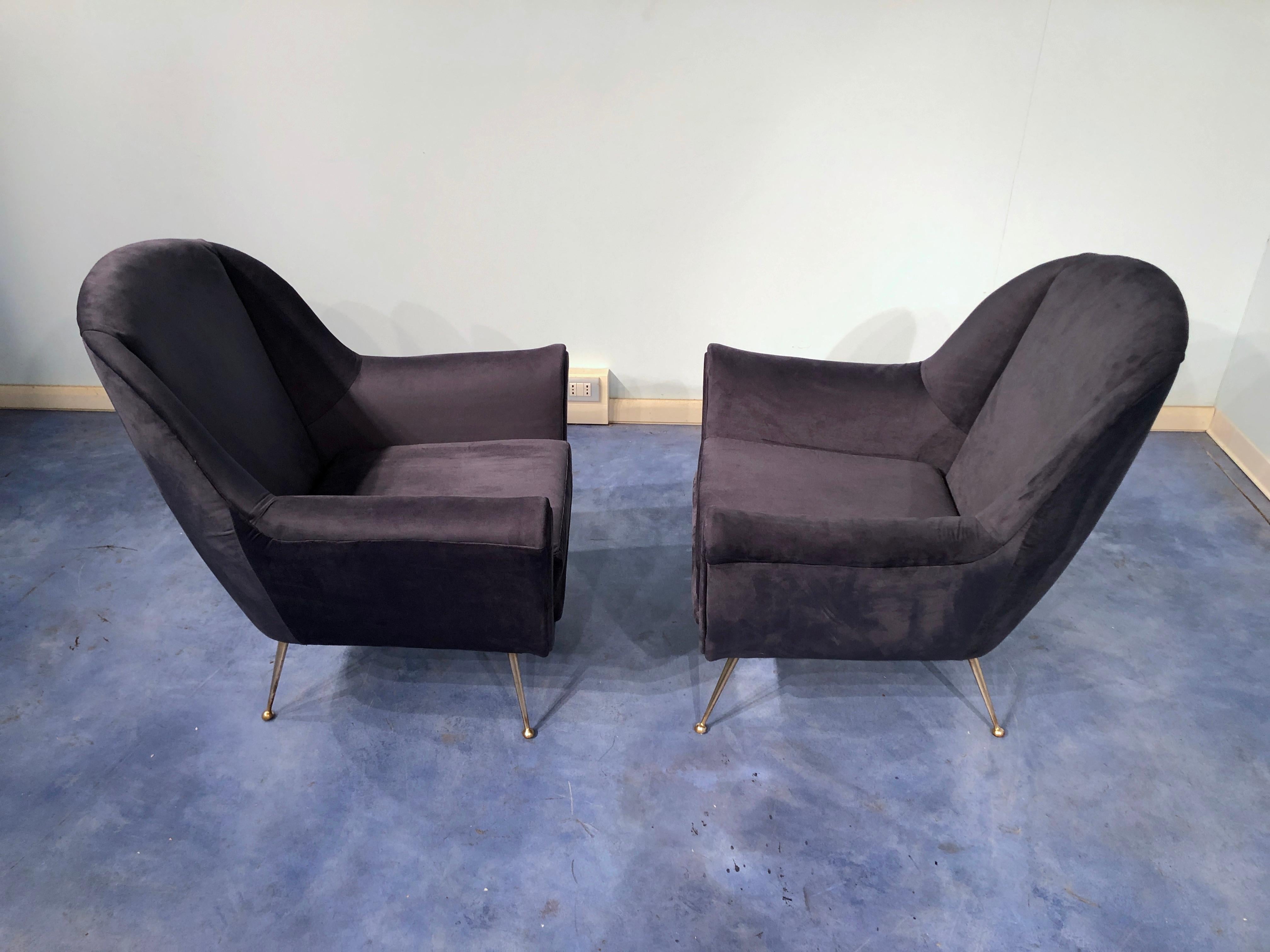 Pair of Italian Midcentury Midnight Blue Velvet Armchairs, Gio Ponti Style 1950s For Sale 1