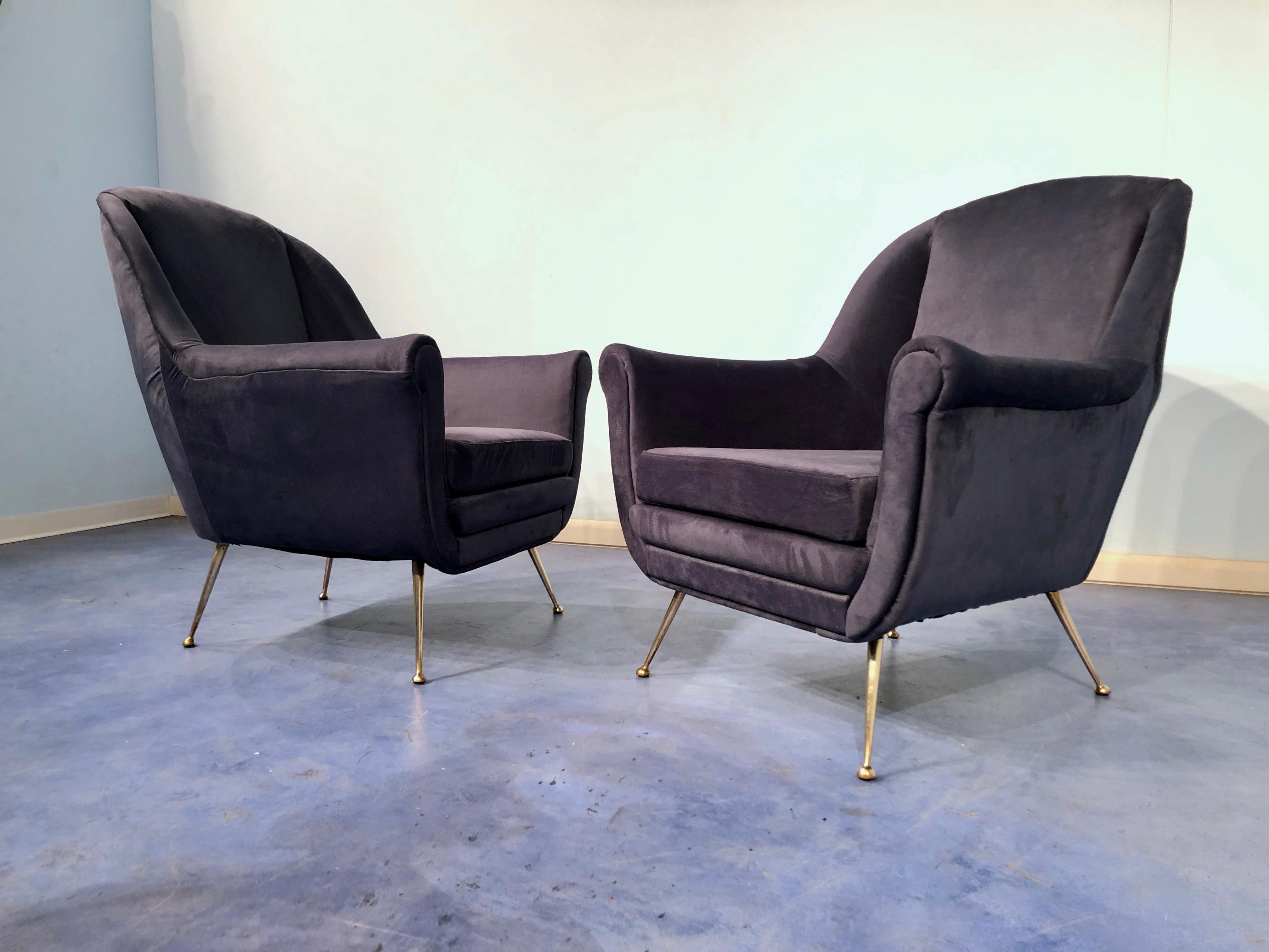 Pair of Italian Midcentury Midnight Blue Velvet Armchairs, Gio Ponti Style 1950s For Sale 3