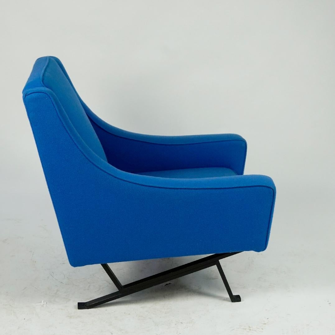 Mid-20th Century Italian Midcentury Blue Wool Fabric and black Steel Lounge Armchair