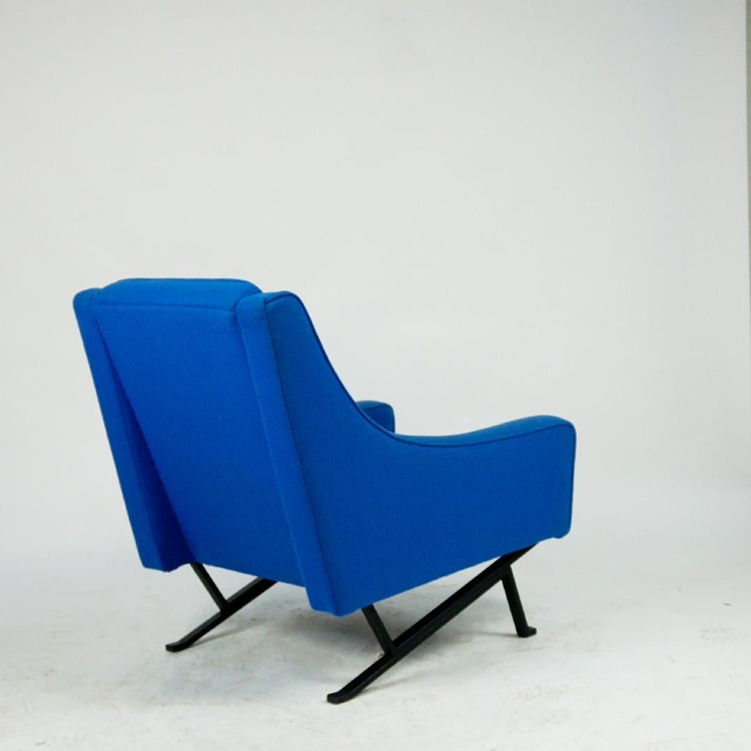 Italian Midcentury Blue Wool Fabric and black Steel Lounge Armchair 1