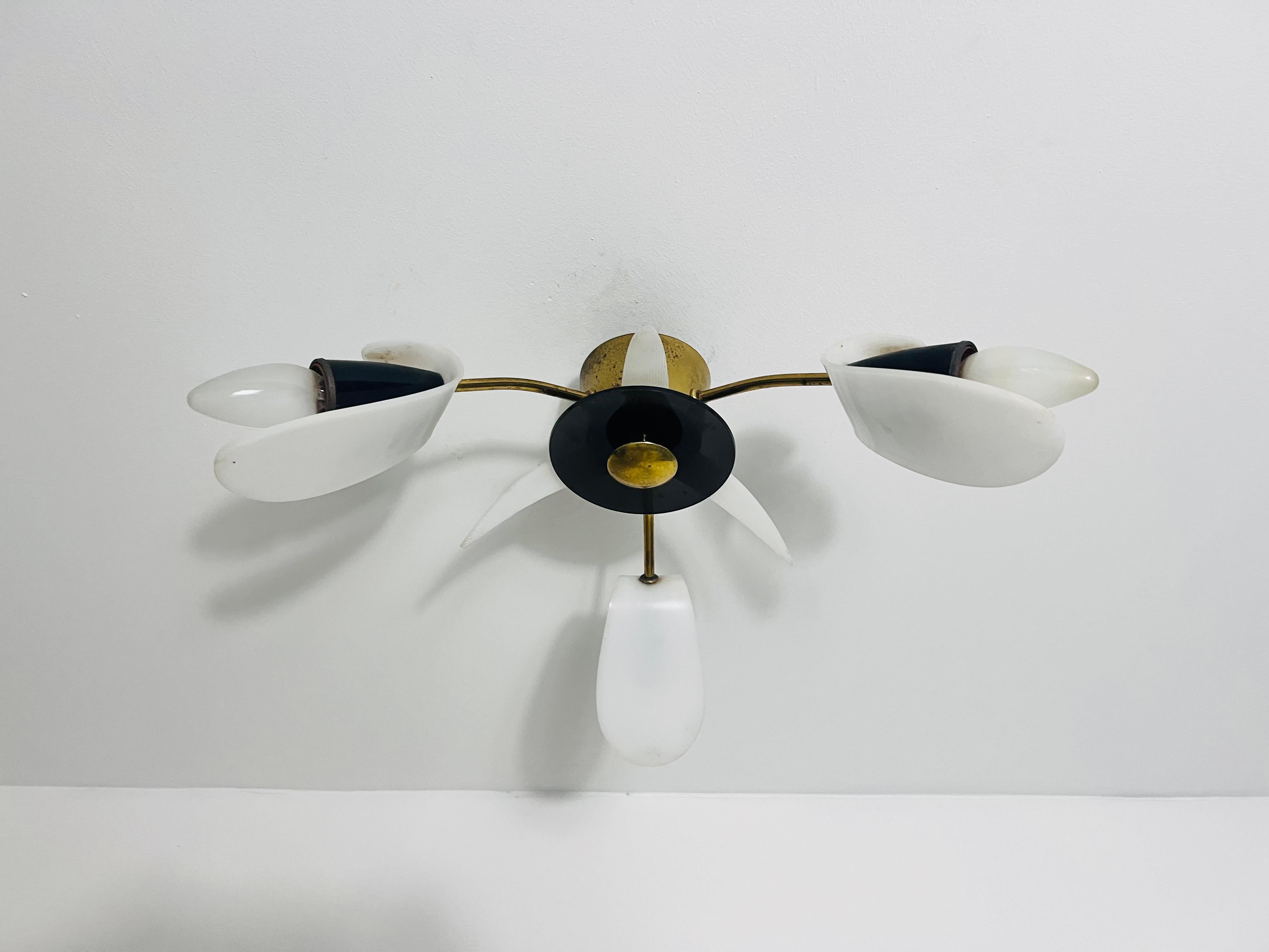 Mid-Century Modern Italian Midcentury Brass 3-Arm Sputnik Chandelier, 1950s For Sale