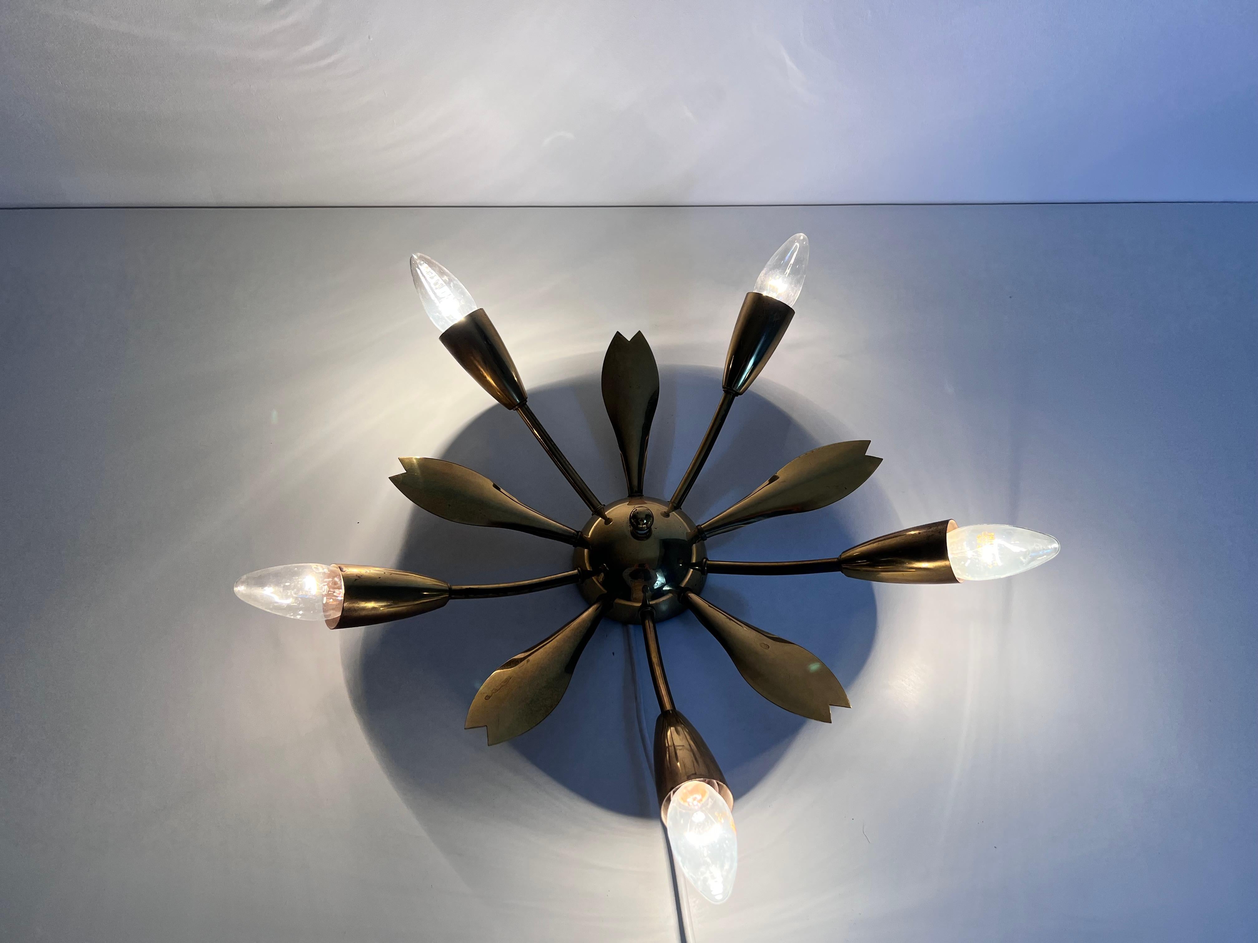 Italian Midcentury Brass 5-Arm Sputnik Chandelier, 1950s For Sale 4