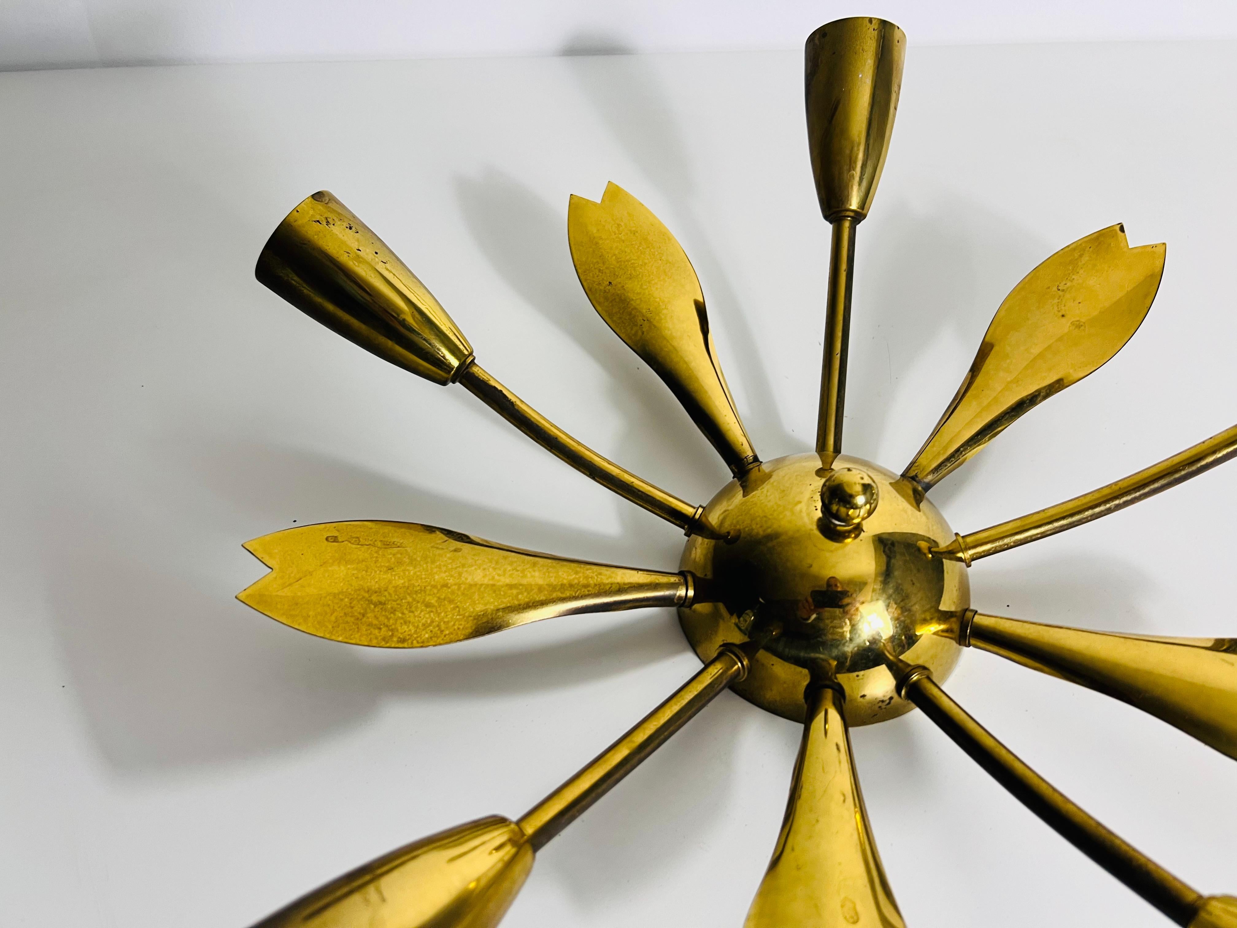 Metal Italian Midcentury Brass 5-Arm Sputnik Chandelier, 1950s For Sale