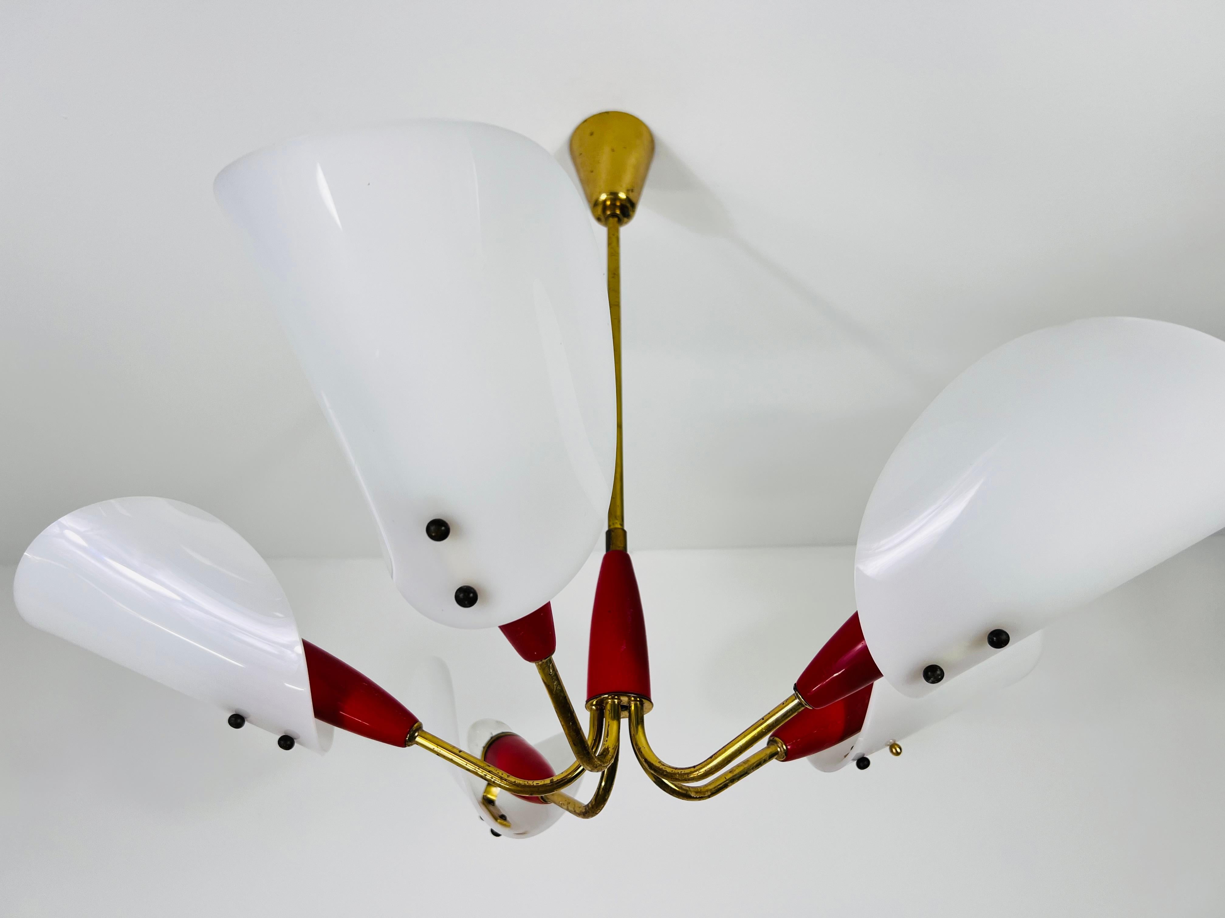 Italian Midcentury Brass 5-Arm Sputnik Chandelier, 1950s For Sale 3