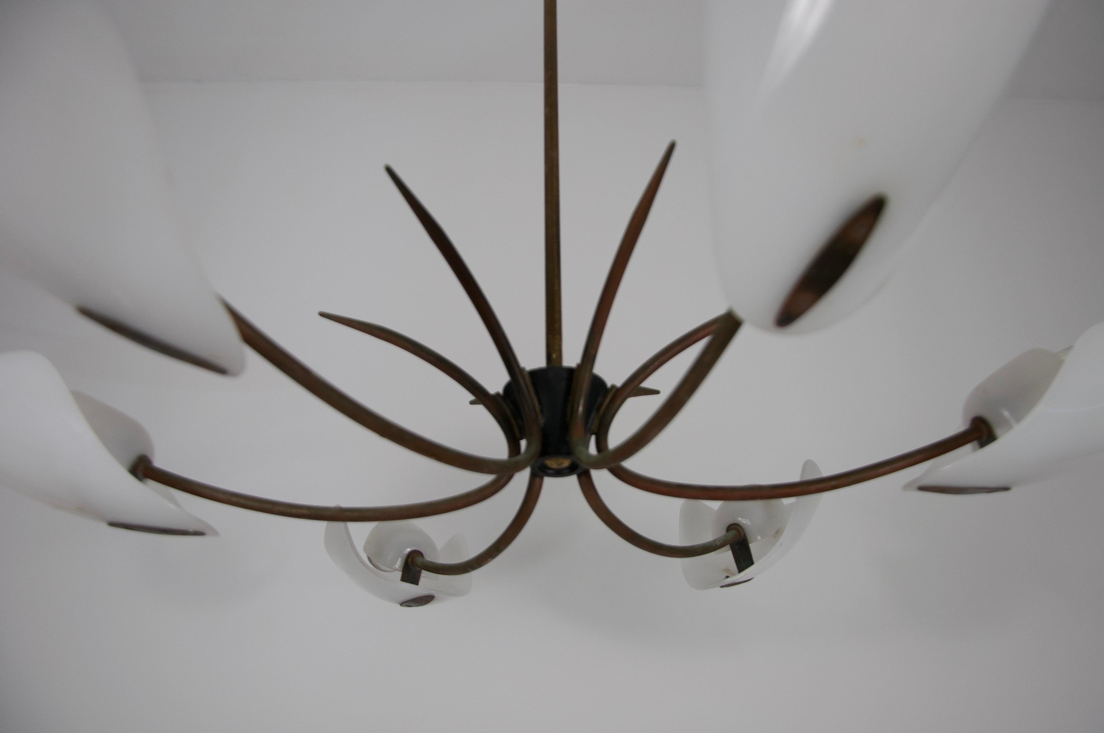 Italian Midcentury Brass 6-Arm Sputnik Chandelier, 1950s For Sale 1