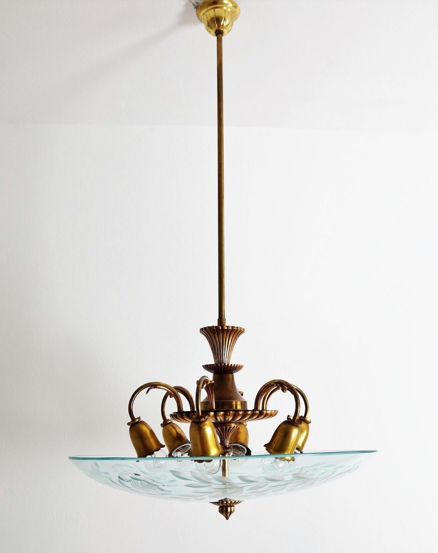 Italian Midcentury Brass and Crystal Glass Chandelier, 1950s For Sale 12