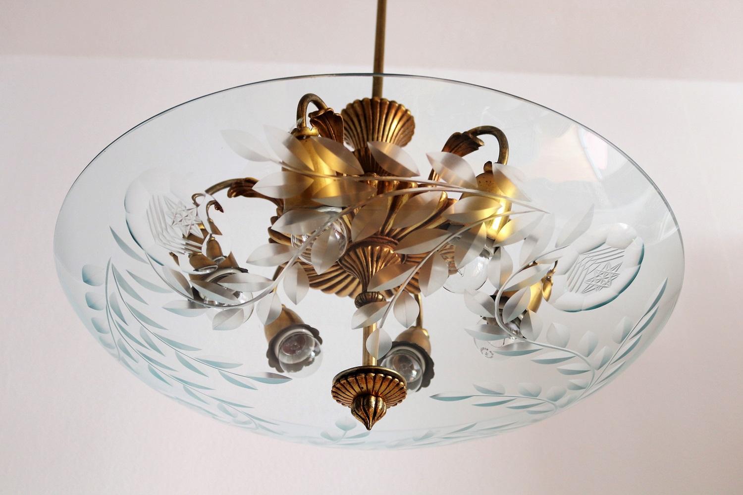 Mid-Century Modern Italian Midcentury Brass and Crystal Glass Chandelier, 1950s For Sale