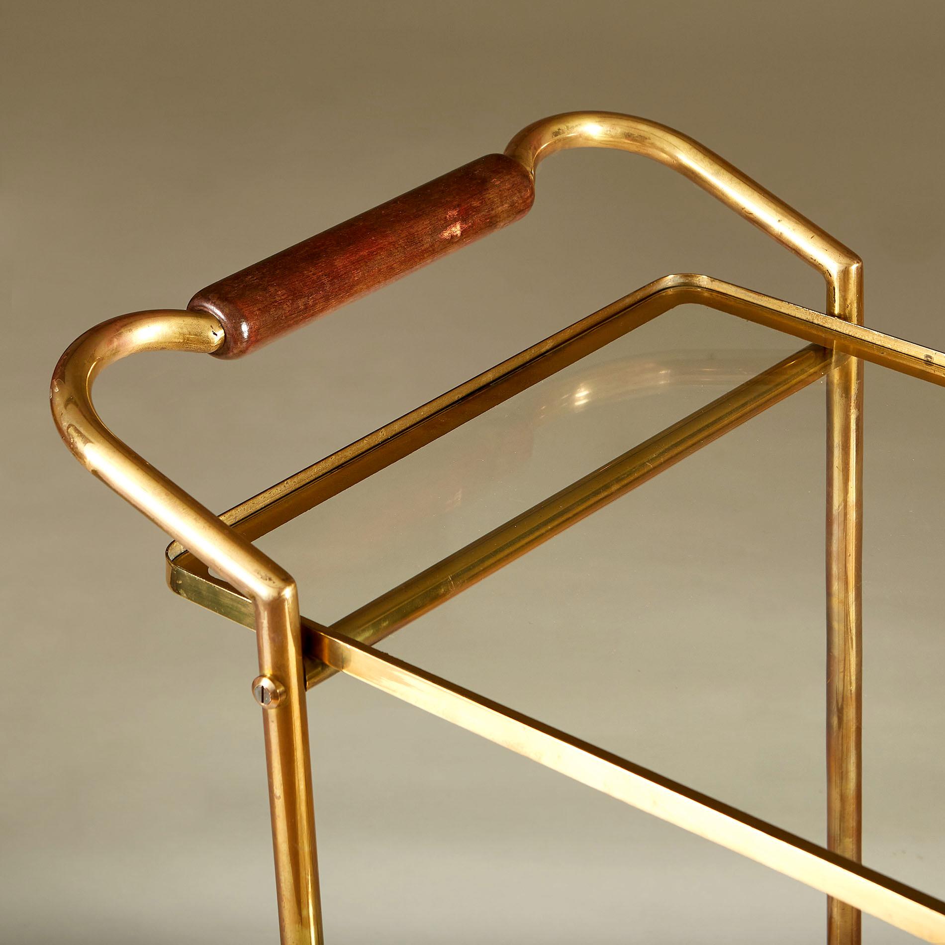 Italian Midcentury Brass and Cherrywood Drinks Trolley In Good Condition In London, GB