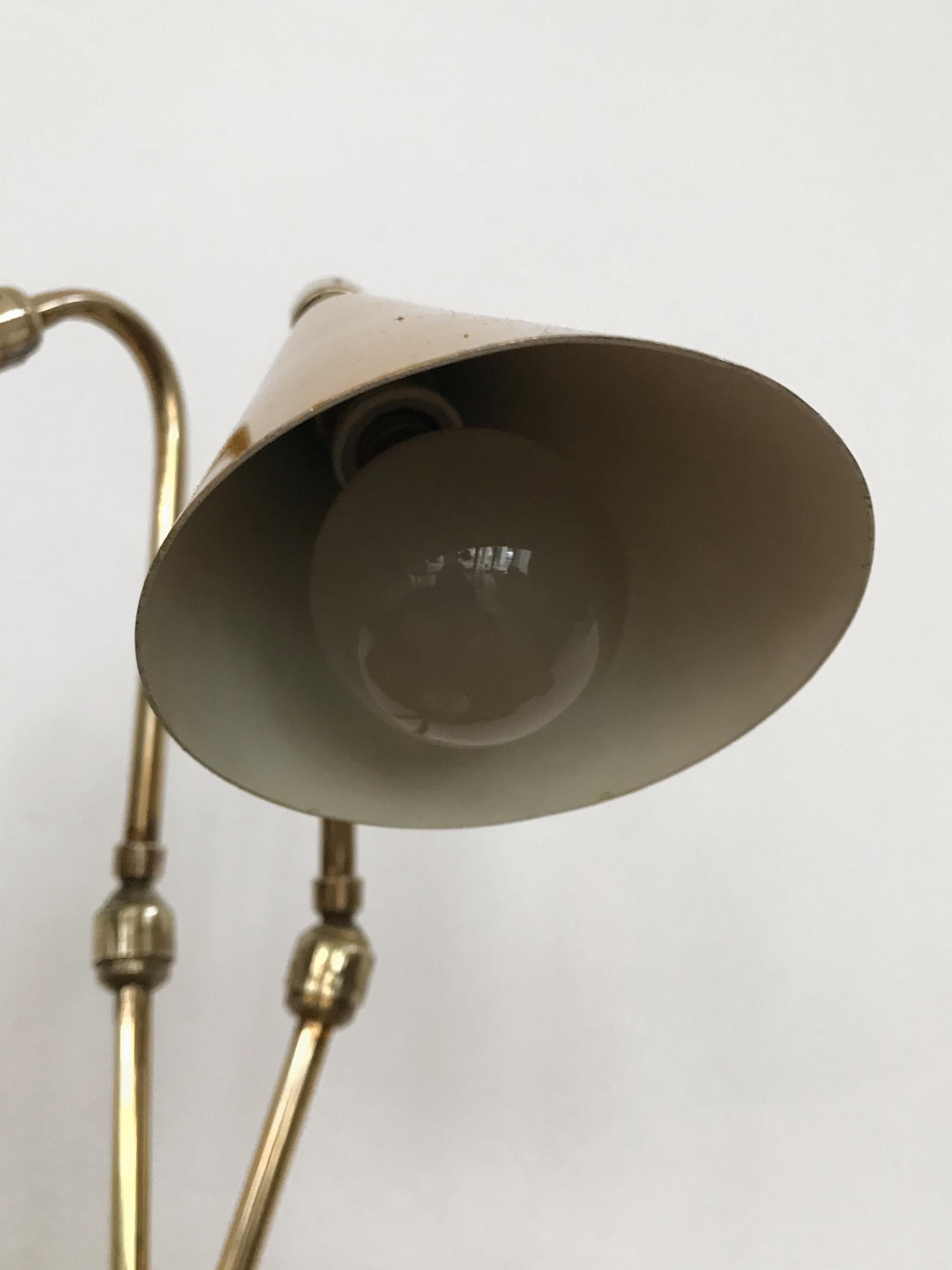 Italian Midcentury Brass Metal Black Yellow Table Lamp 1950s For Sale 7