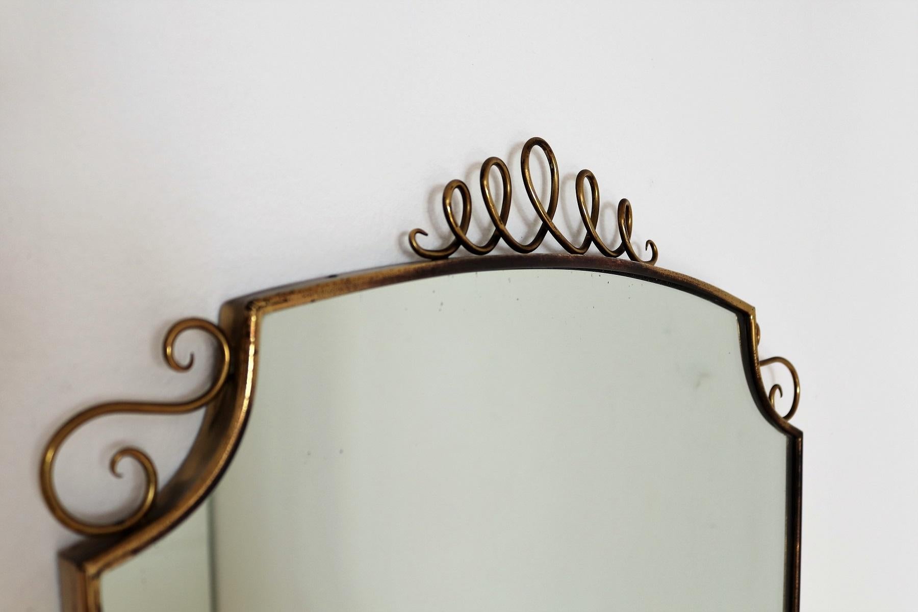 Italian Midcentury Brass Mirror with Decoration in the Style of Gio Ponti, 1950s 1