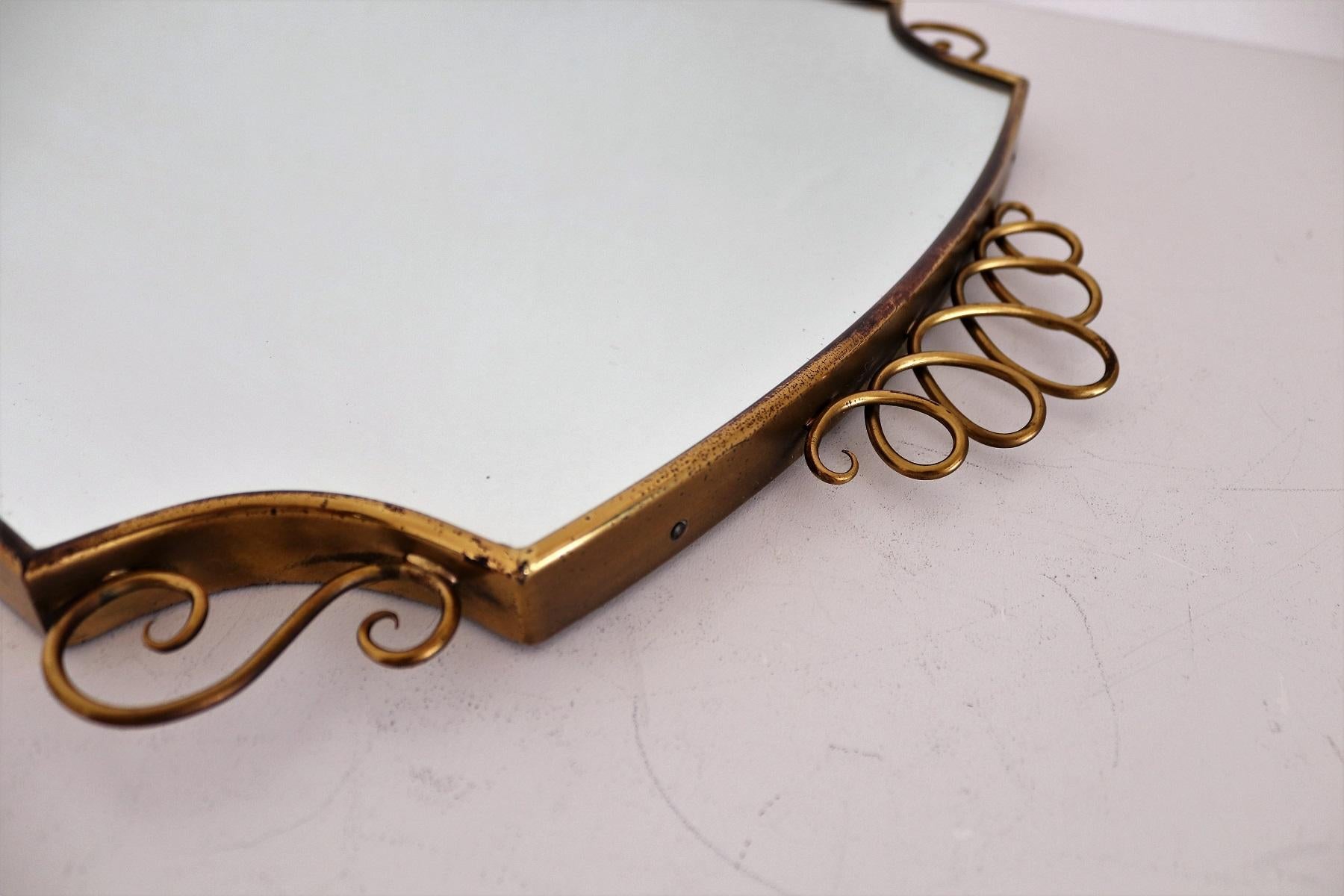 Italian Midcentury Brass Mirror with Decoration in the Style of Gio Ponti, 1950s 4