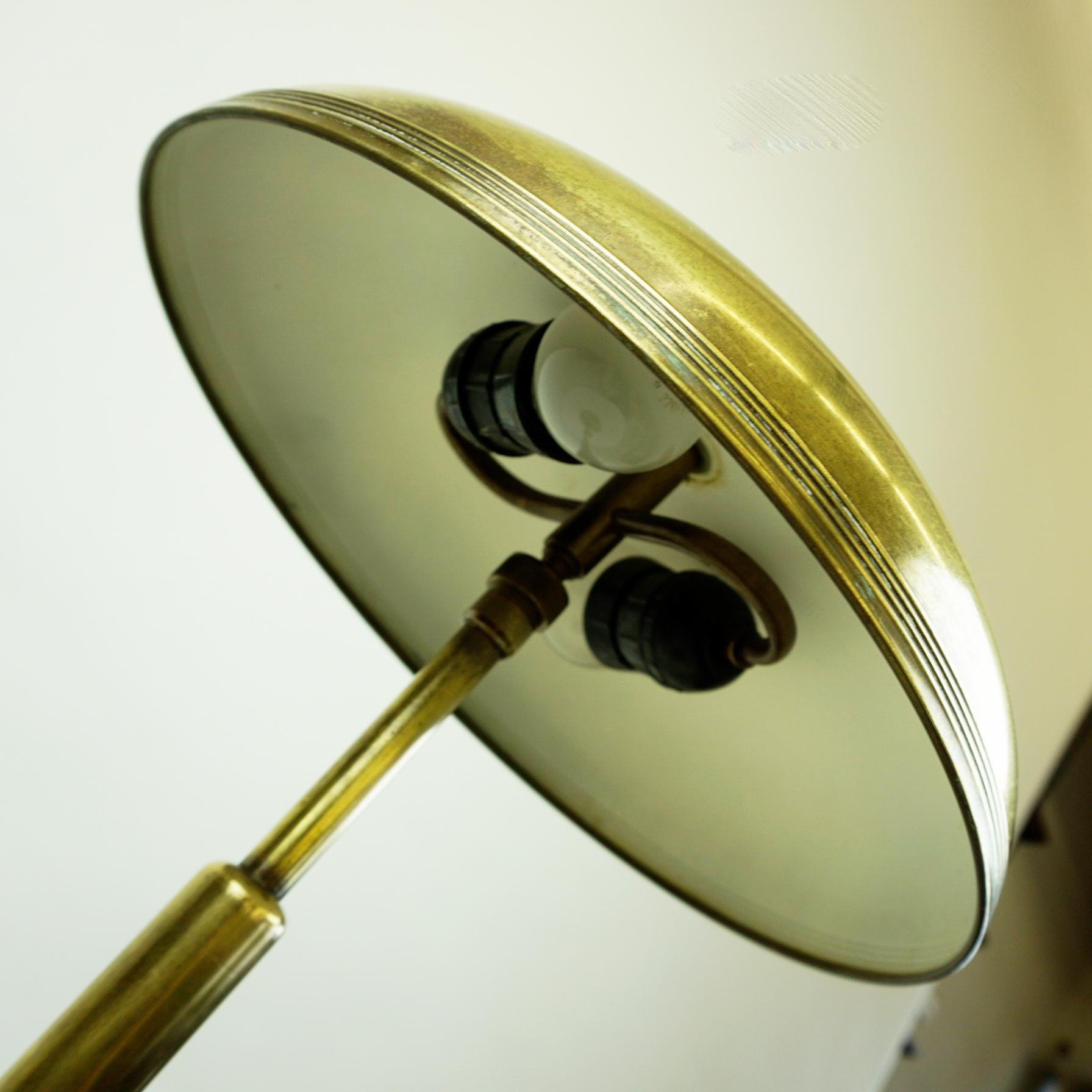Mid-20th Century Italian Midcentury Brass Table Lamp by Giovanni Michelucci for Lariolux