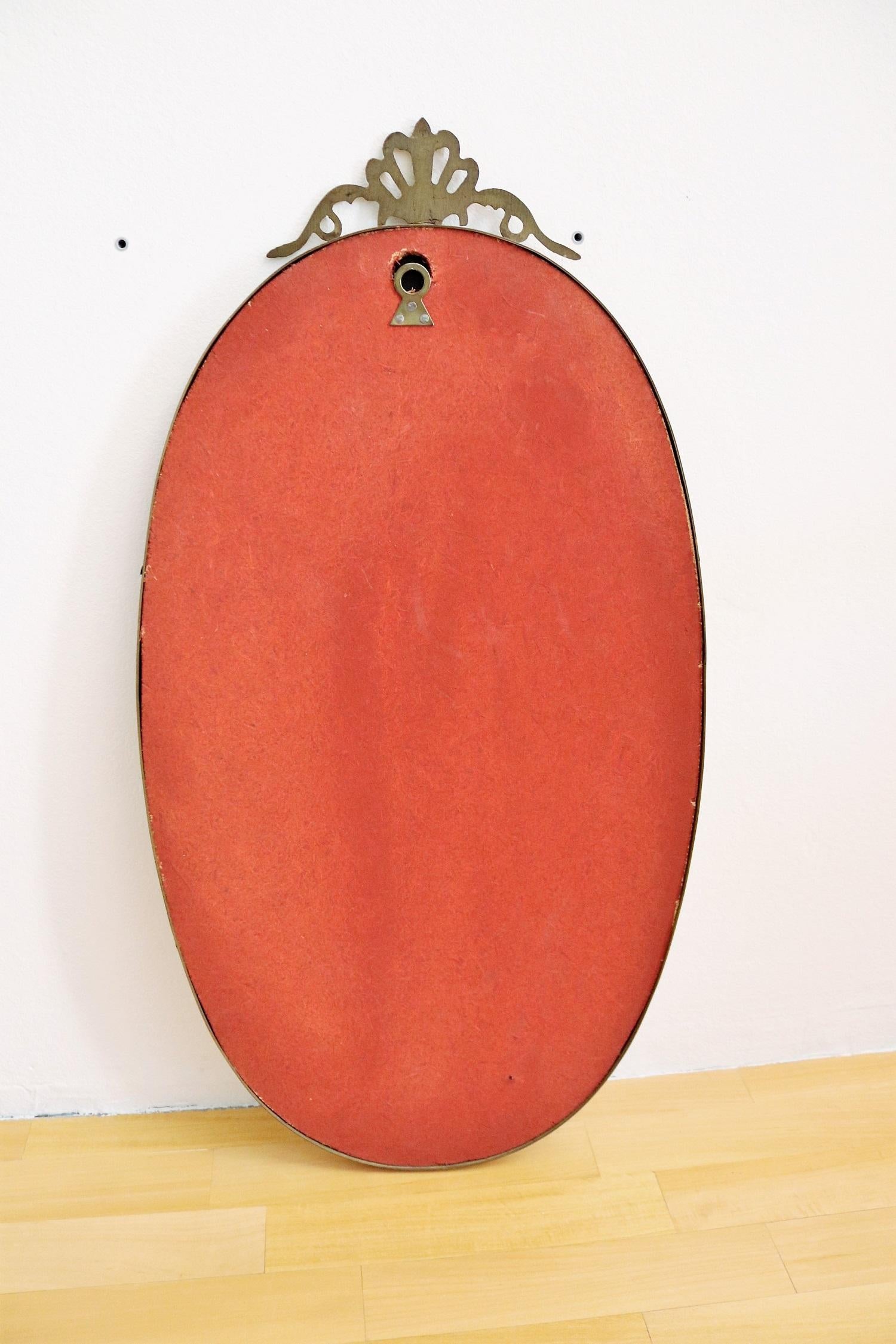 Italian Midcentury Brass Wall Mirror with Decorative Details, 1950s 6