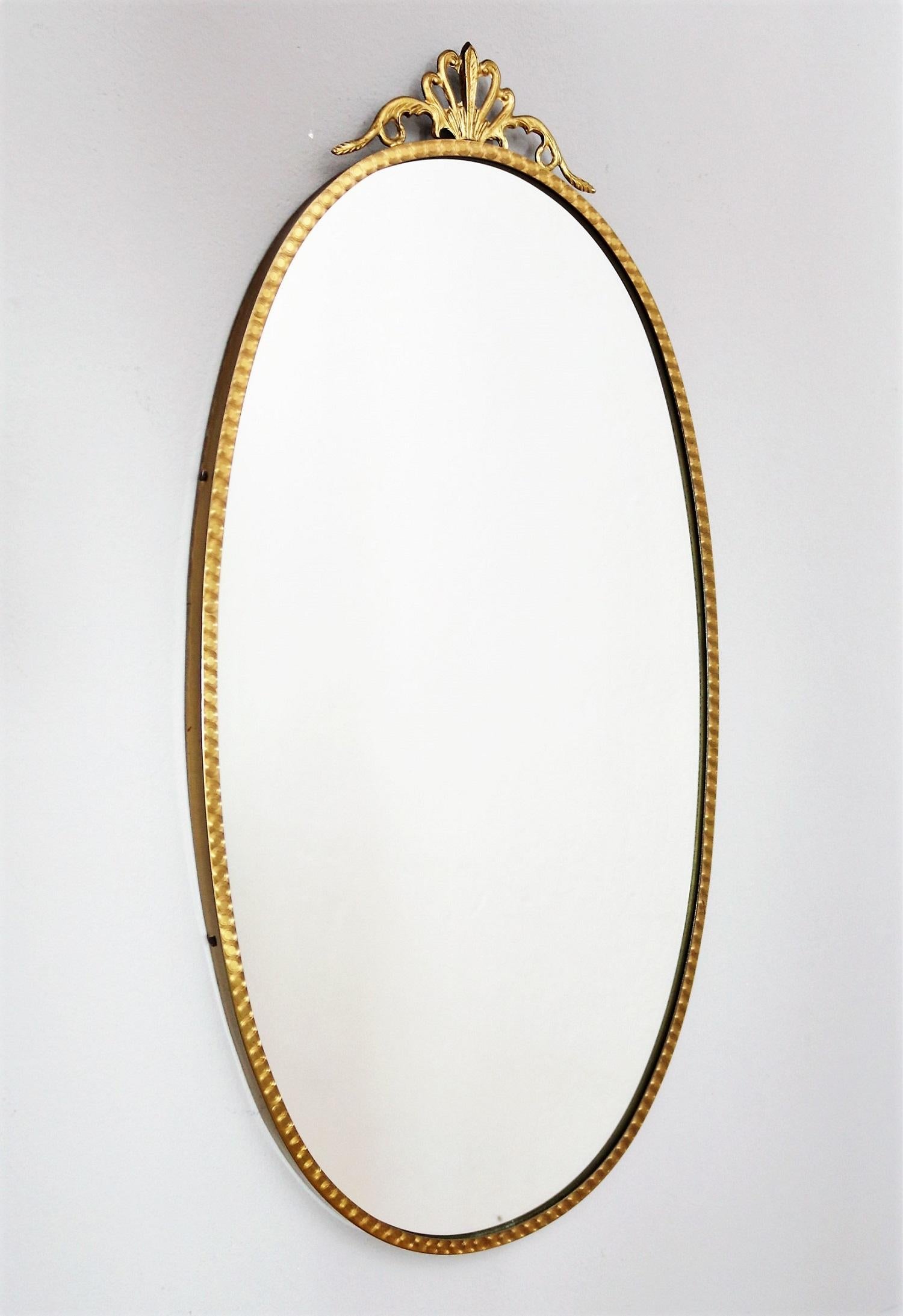 Italian Midcentury Brass Wall Mirror with Decorative Details, 1950s 2