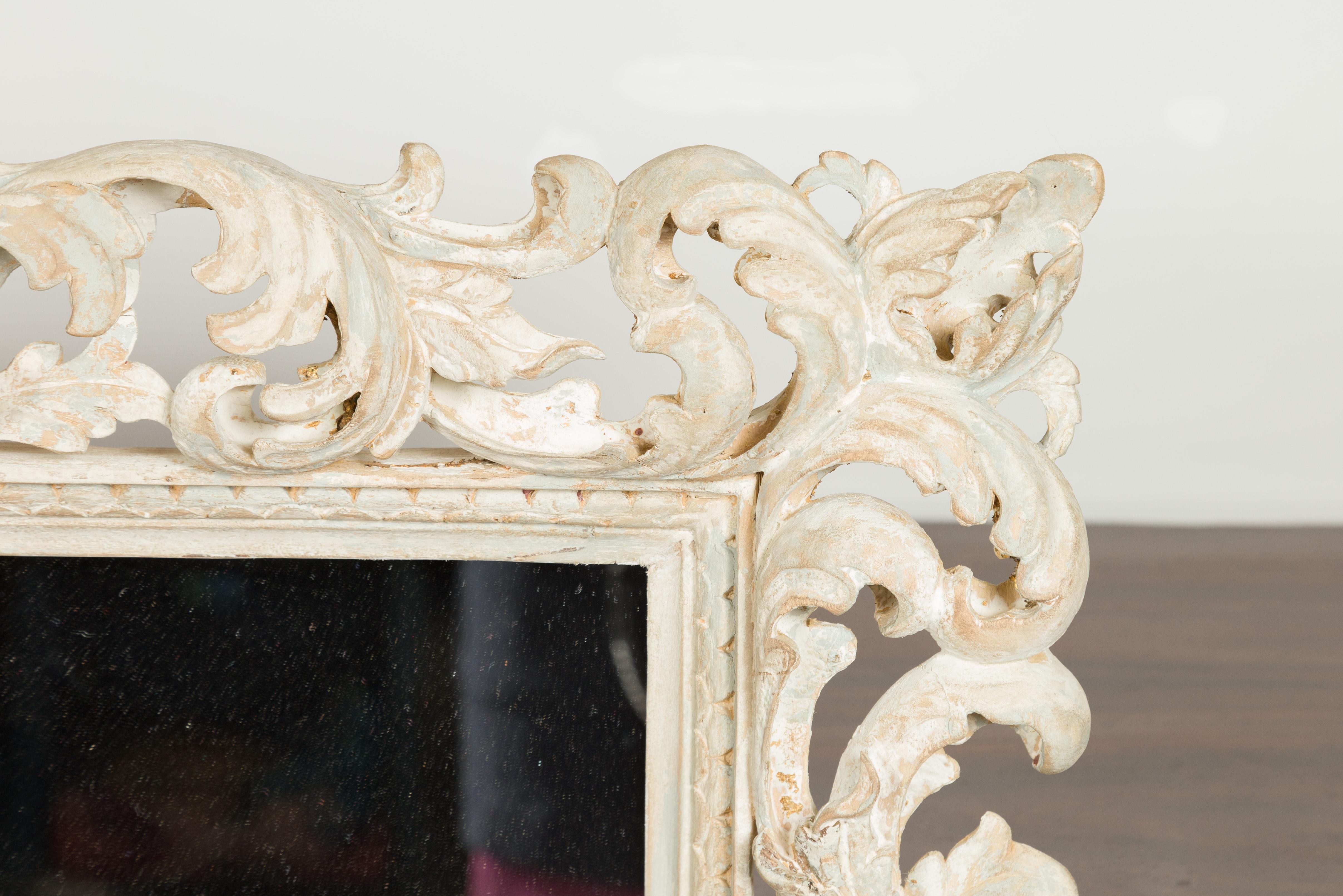 Italian Midcentury Carved Mirror with Scrolling Acanthus Leaves and Shell Motifs 3