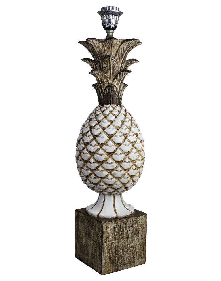 Italian Midcentury Ceramic Pineapple Lamp For Sale at 1stDibs