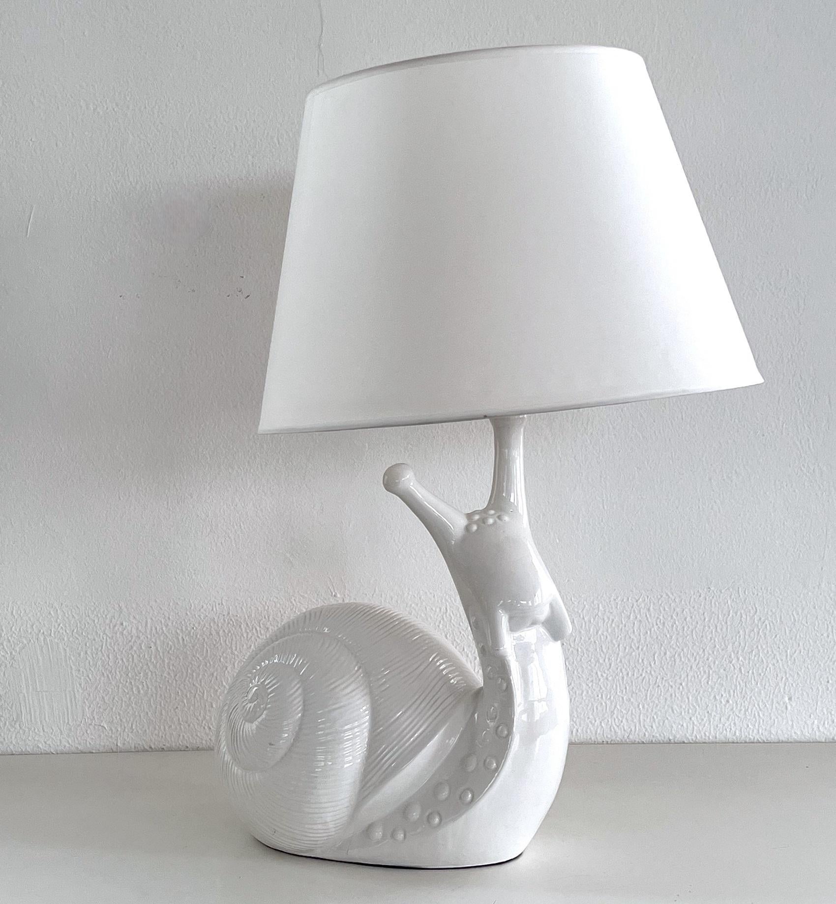 Italienische Keramik-Schnecken-Tischlampe aus der Jahrhundertmitte, 1970er Jahre im Angebot 7