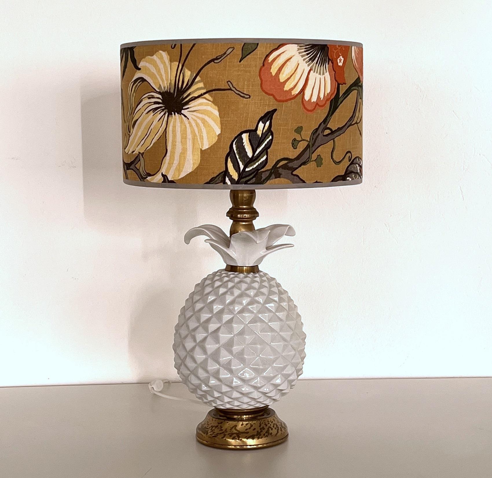Italian Midcentury Ceramic Table lamp with new Lampshade, 1970s For Sale 8
