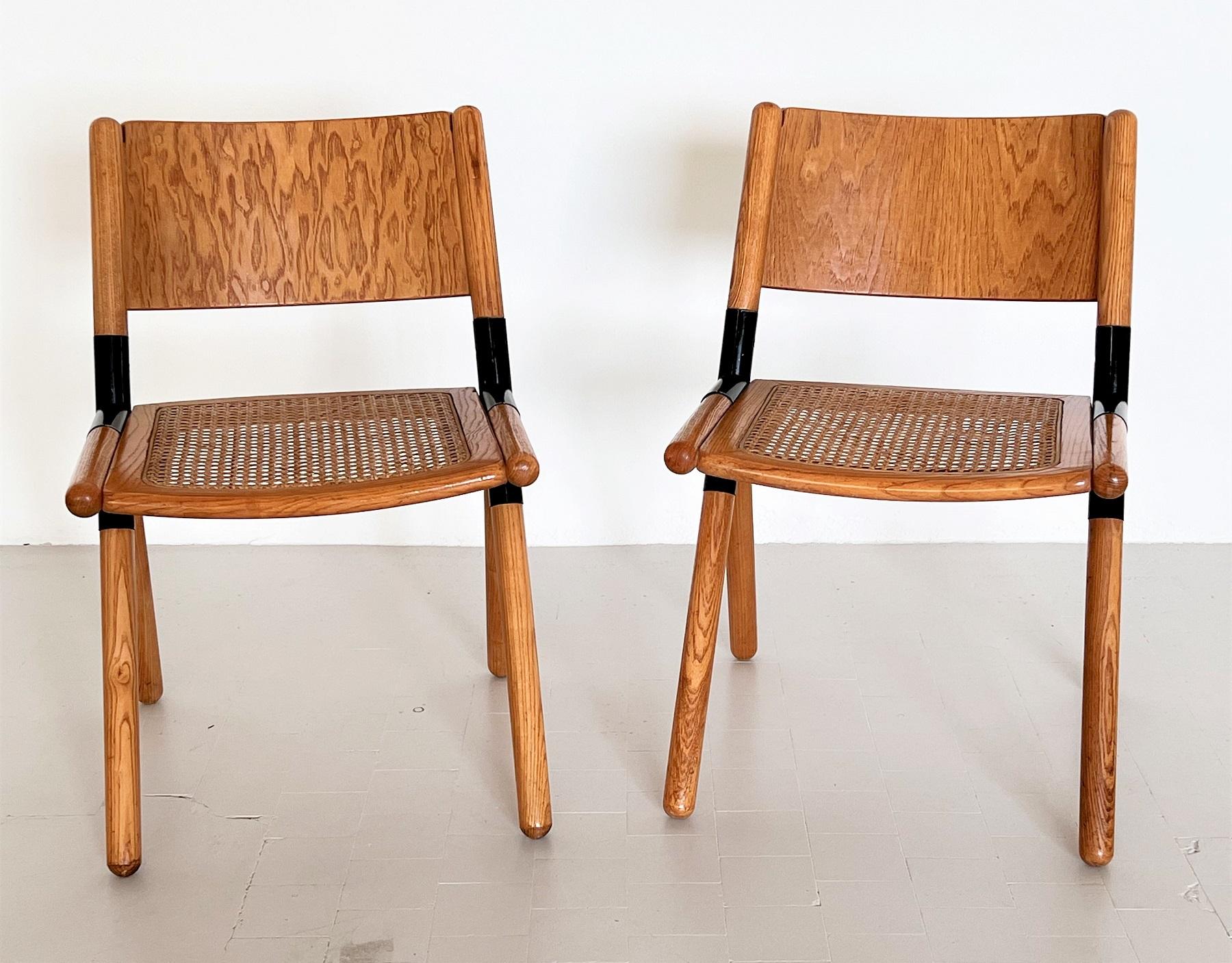 Beautiful pair of chairs model 