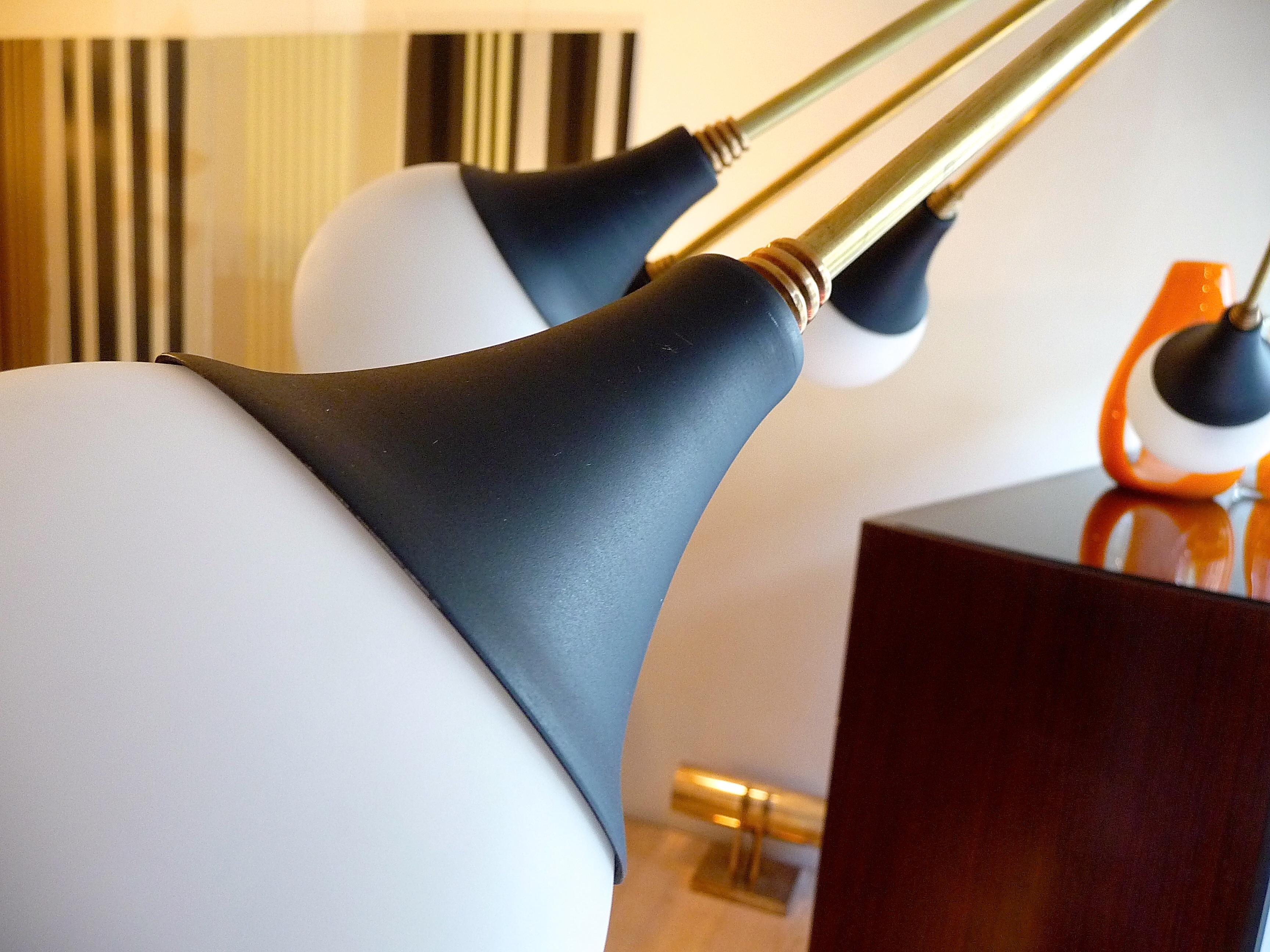 Lampadario italiano del Medioevo a 10 bracci, ottone e vetro In condizioni Nuovo in vendita a Bochum, NRW