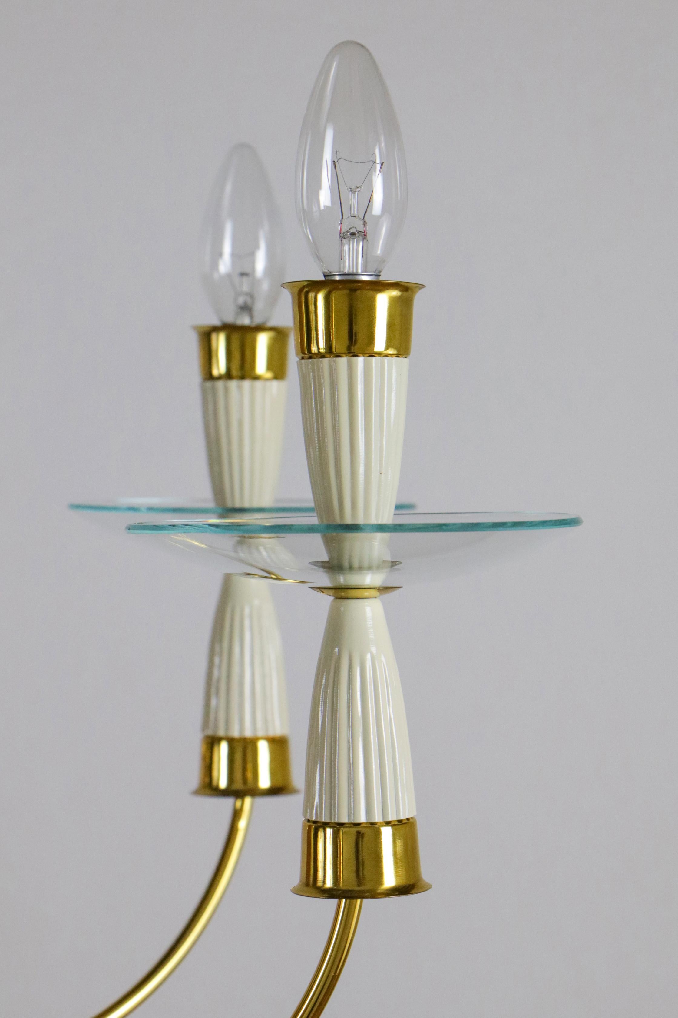 Italian MidCentury Chandelier, 8 Lights, Gold, Ivory Color, Fontana Arte style For Sale 9
