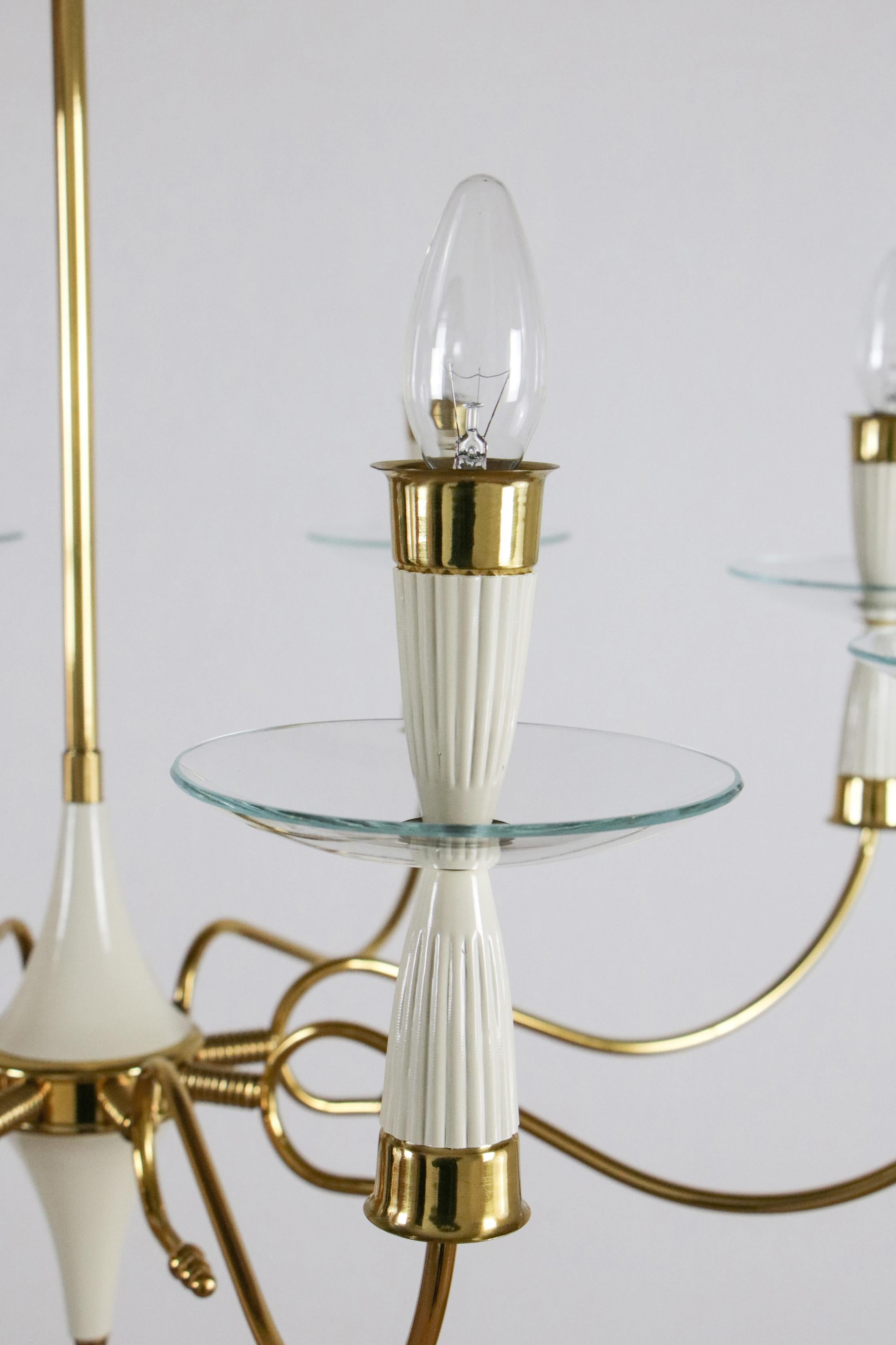 Aluminum Italian MidCentury Chandelier, 8 Lights, Gold, Ivory Color, Fontana Arte style For Sale