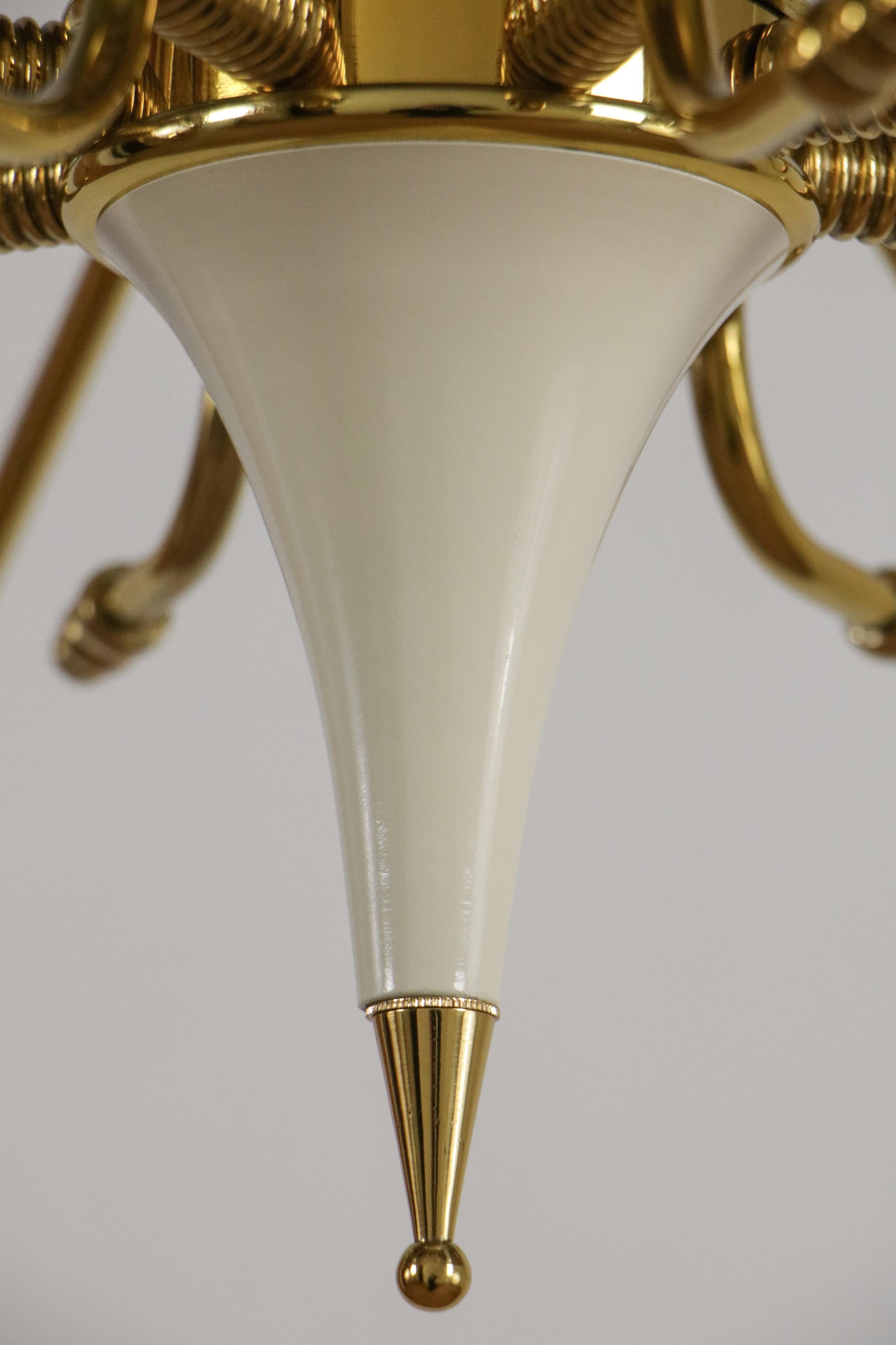 Italian MidCentury Chandelier, 8 Lights, Gold, Ivory Color, Fontana Arte style For Sale 3