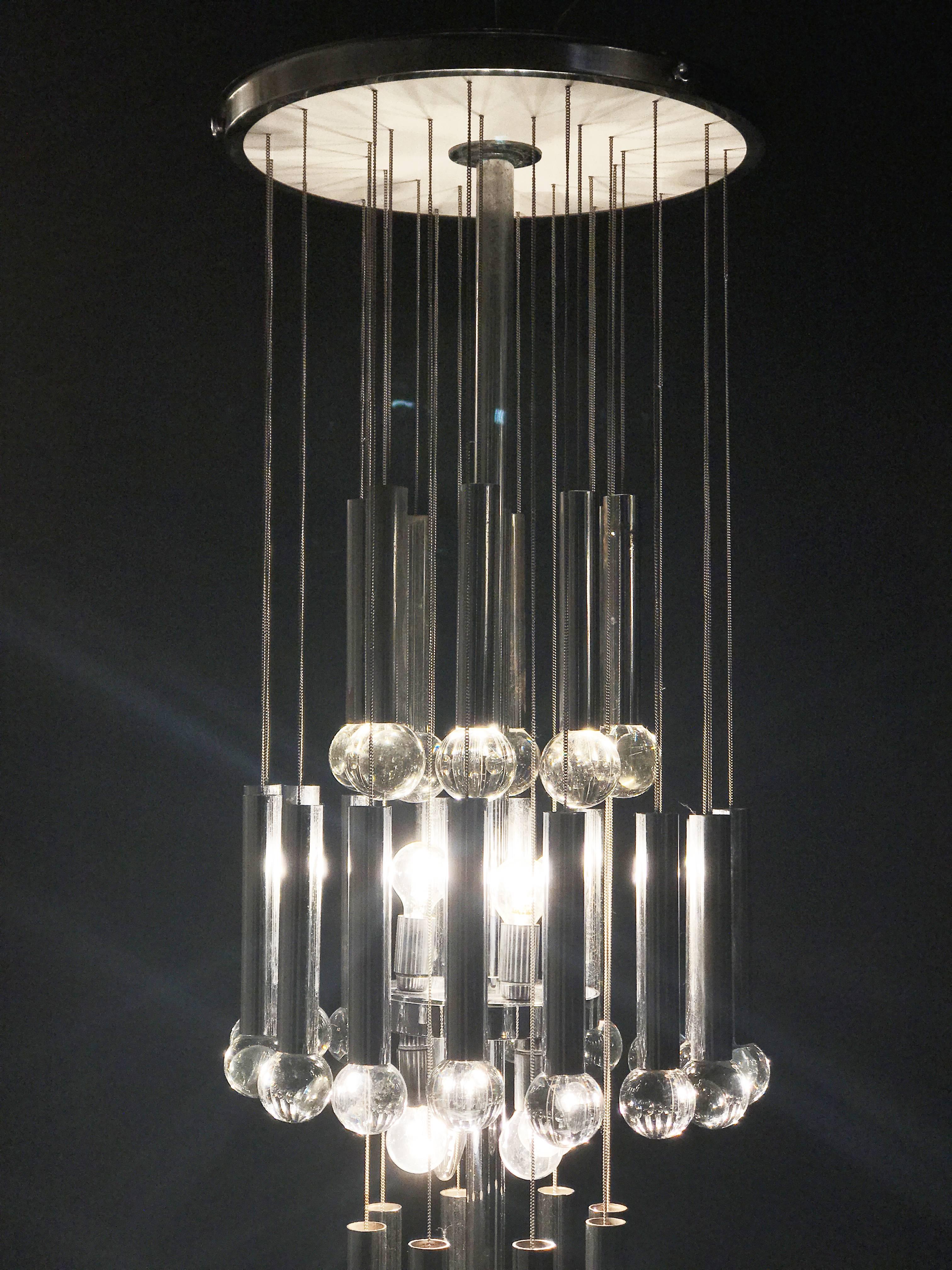 Modern Italian Midcentury Chandelier by Gaetano Sciolari, 1970s For Sale