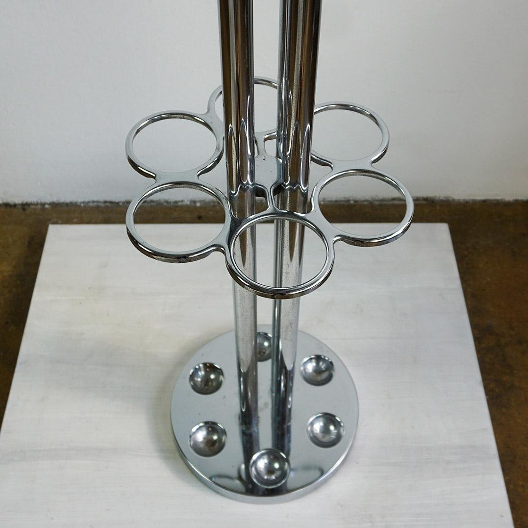 Mid-Century moderno Appendiabiti cromato italiano del Medioevo in vendita