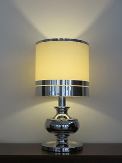 Italian Midcentury Chrome-Plated Fabric Lampashade Table Lamp, Italy 1970s